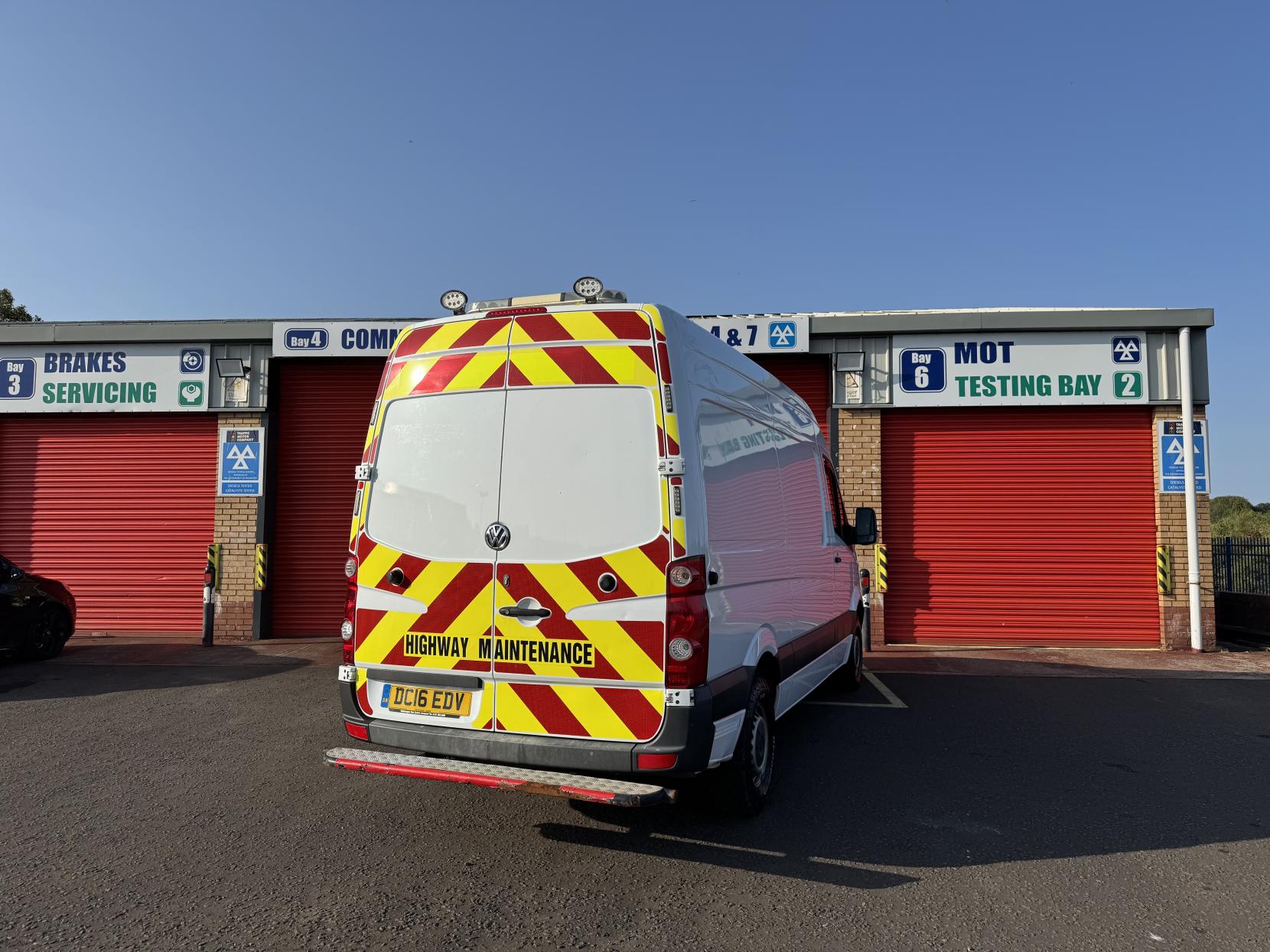 Volkswagen Crafter 2.0 TDI CR35 Panel Van 4dr Diesel Manual L2 H3 (234 g/km, 134 bhp)