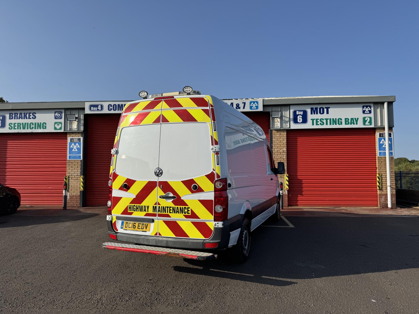 Volkswagen Crafter 2.0 TDI CR35 Panel Van 4dr Diesel Manual L2 H3 (234 g/km, 134 bhp)
