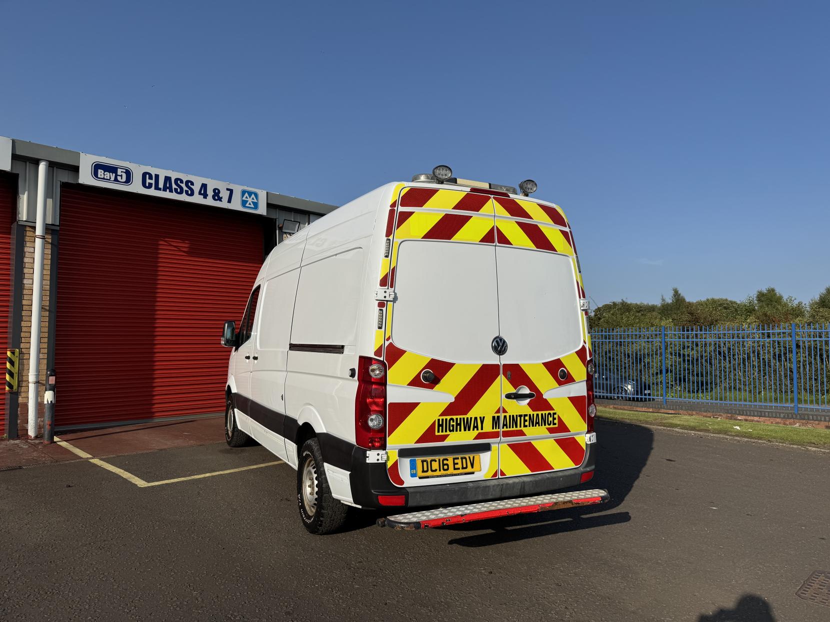 Volkswagen Crafter 2.0 TDI CR35 Panel Van 4dr Diesel Manual L2 H3 (234 g/km, 134 bhp)