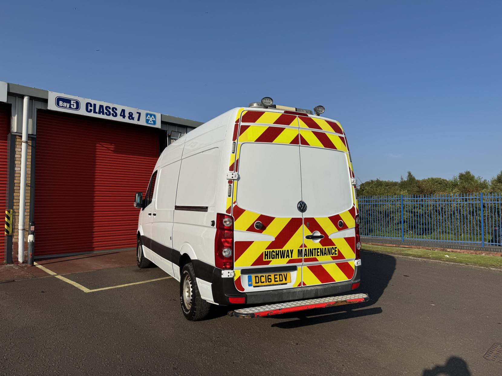 Volkswagen Crafter 2.0 TDI CR35 Panel Van 4dr Diesel Manual L2 H3 (234 g/km, 134 bhp)