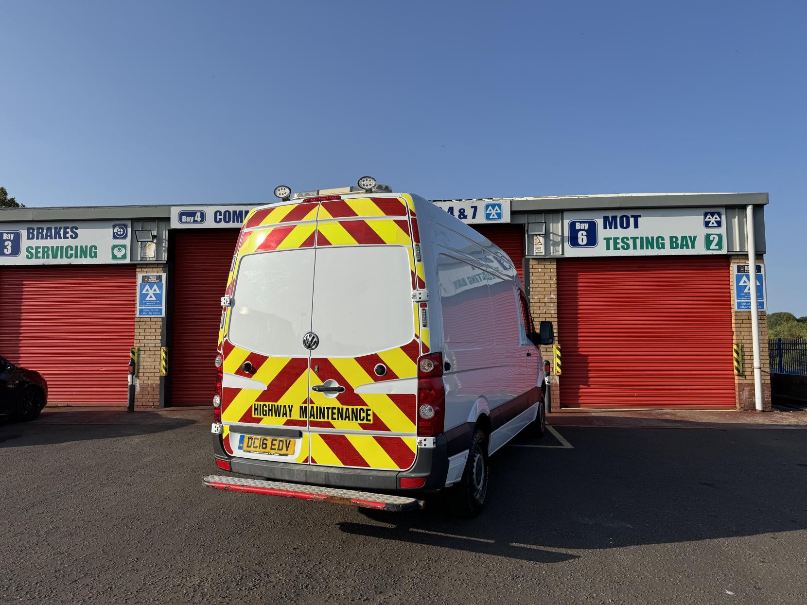 Volkswagen Crafter 2.0 TDI CR35 Panel Van 4dr Diesel Manual L2 H3 (234 g/km, 134 bhp)