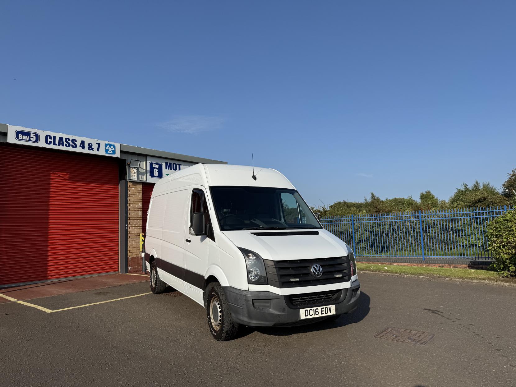 Volkswagen Crafter 2.0 TDI CR35 Panel Van 4dr Diesel Manual L2 H3 (234 g/km, 134 bhp)