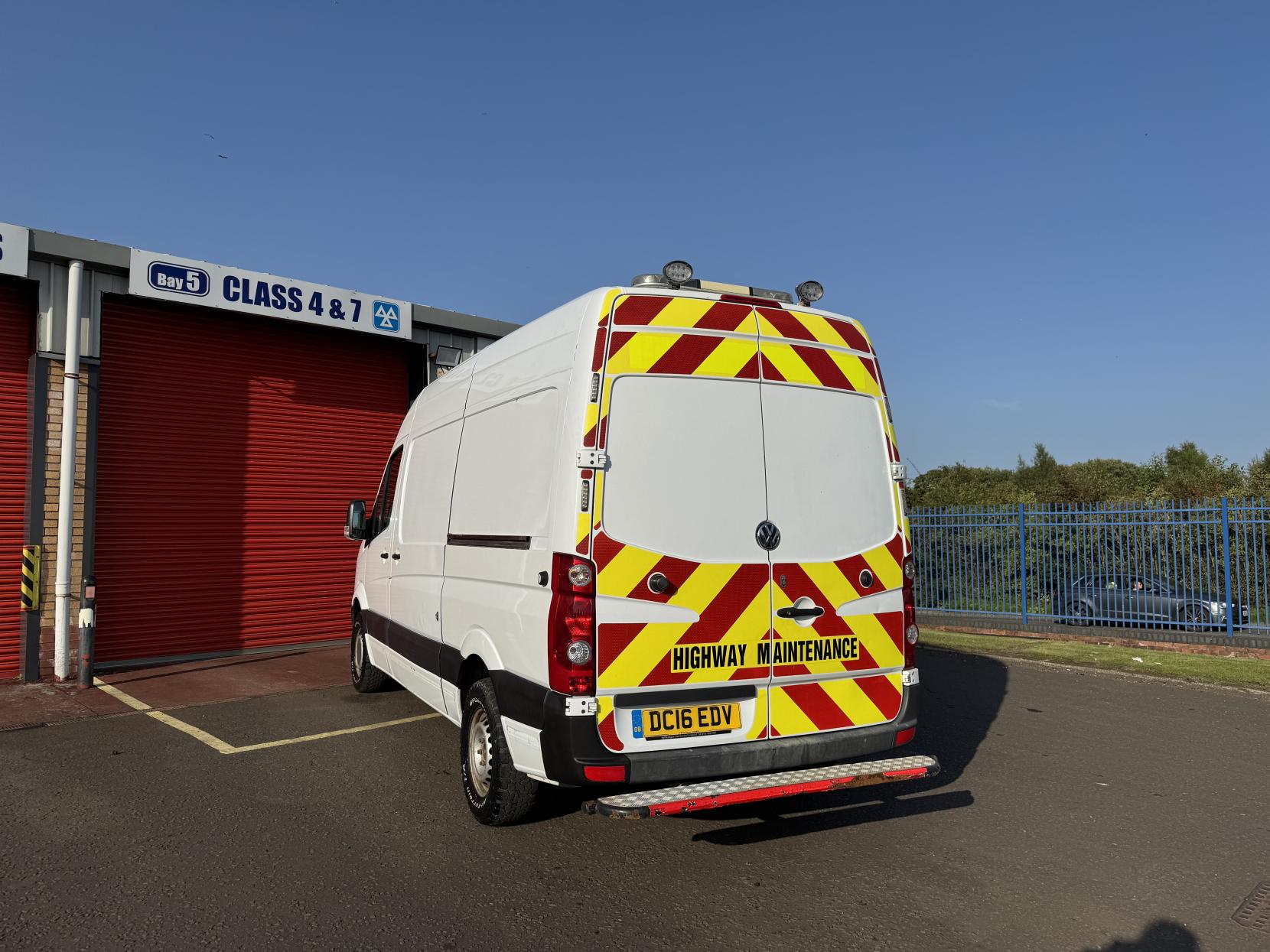 Volkswagen Crafter 2.0 TDI CR35 Panel Van 4dr Diesel Manual L2 H3 (234 g/km, 134 bhp)
