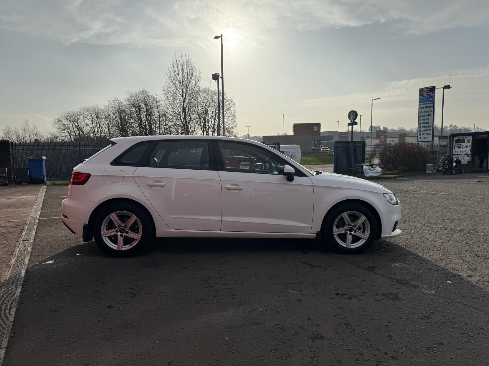 Audi A3 1.4 TFSI CoD SE Sportback 5dr Petrol Manual Euro 6 (s/s) (150 ps)