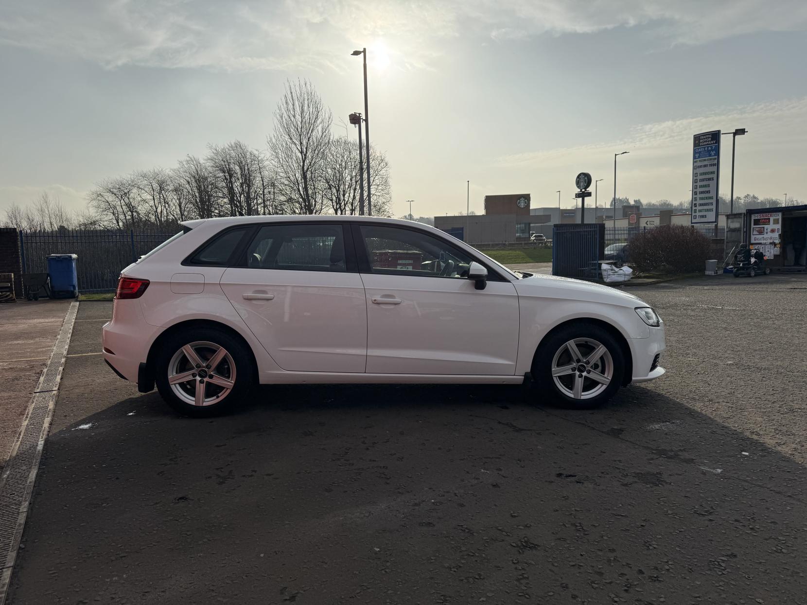 Audi A3 1.4 TFSI CoD SE Sportback 5dr Petrol Manual Euro 6 (s/s) (150 ps)