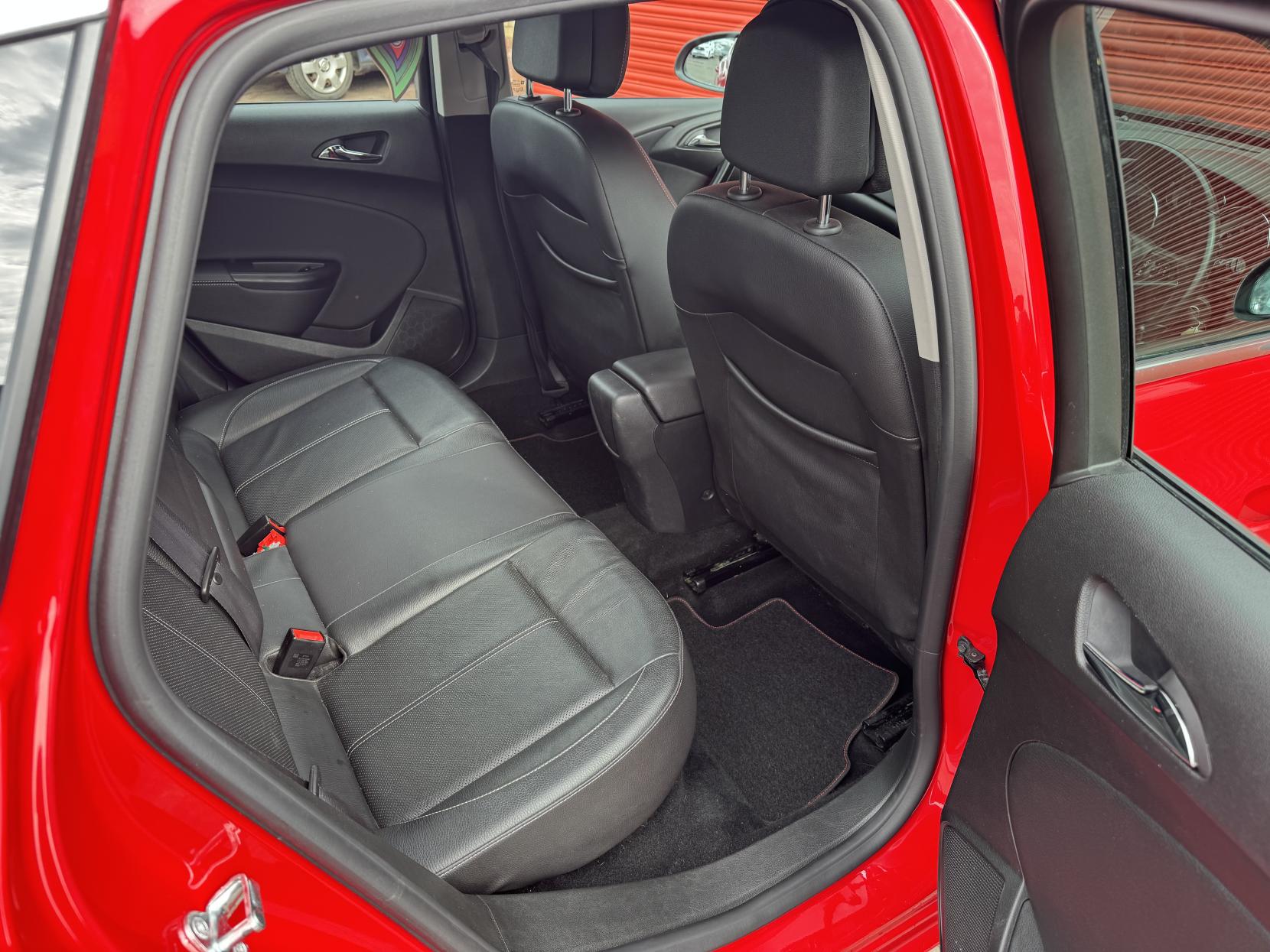 Vauxhall Astra 1.6 CDTi ecoFLEX Elite Hatchback 5dr Diesel Manual Euro 6 (s/s) (136 ps)
