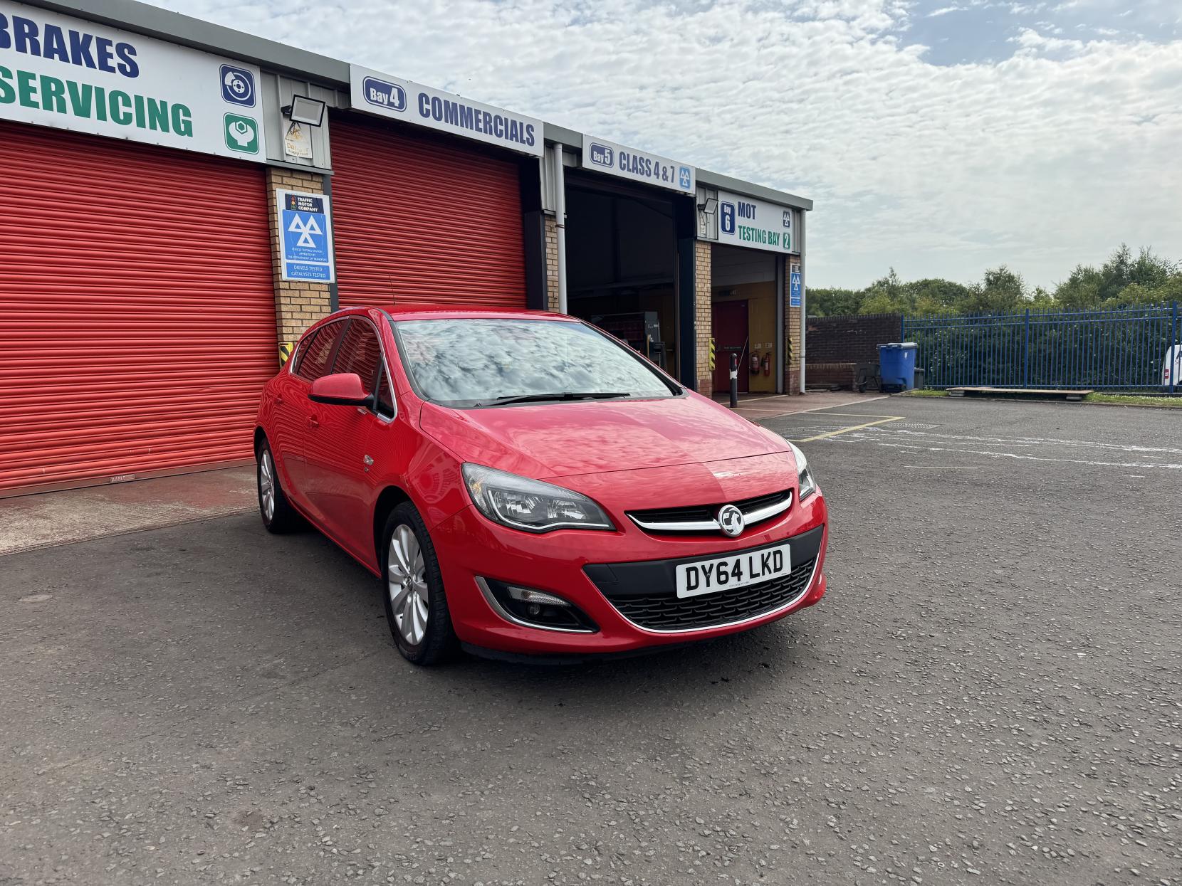 Vauxhall Astra 1.6 CDTi ecoFLEX Elite Hatchback 5dr Diesel Manual Euro 6 (s/s) (136 ps)