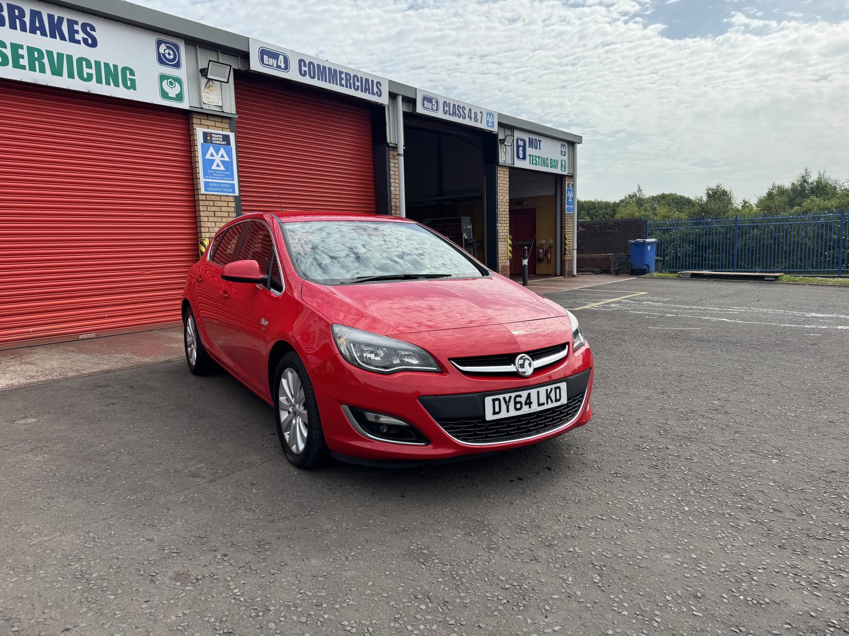 Vauxhall Astra 1.6 CDTi ecoFLEX Elite Hatchback 5dr Diesel Manual Euro 6 (s/s) (136 ps)