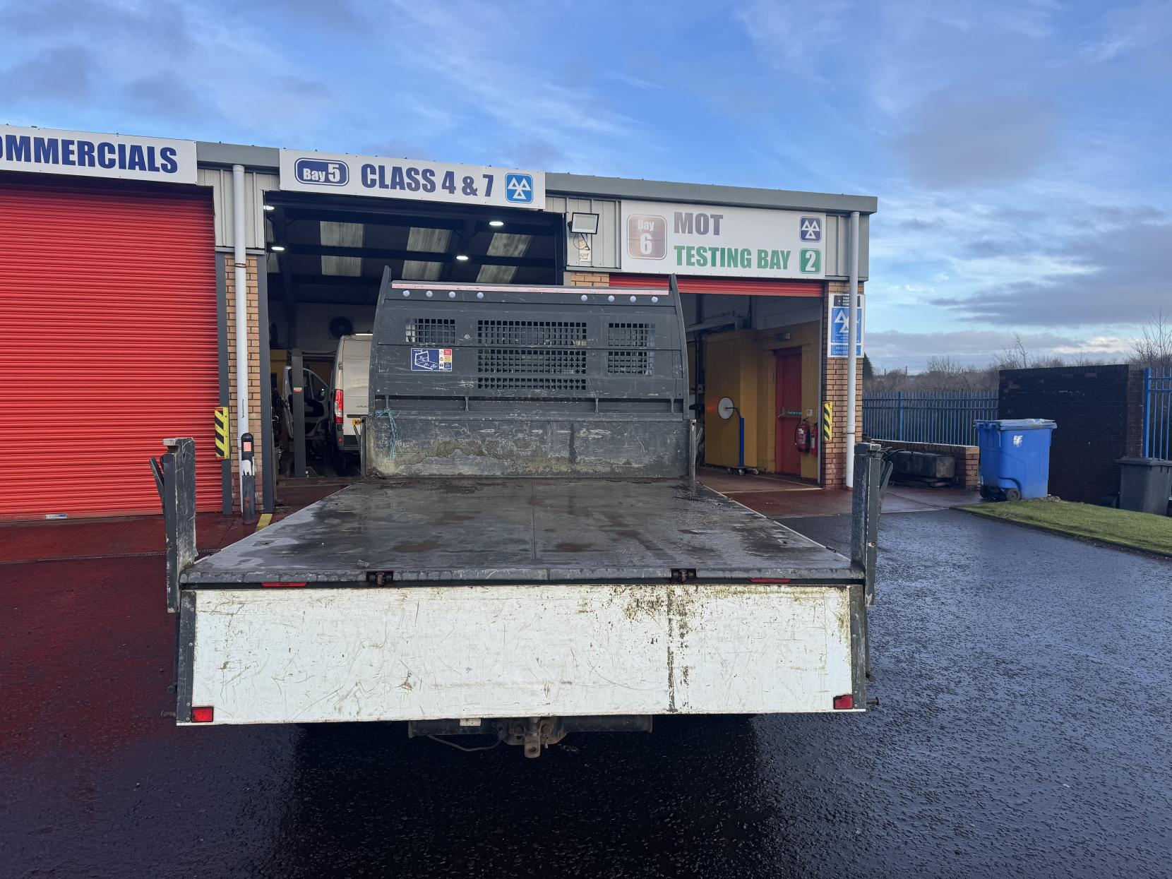 Ford Transit 2.0 350 EcoBlue Leader Tipper Double Cab 4dr Diesel Manual RWD L3 Euro 6 (s/s) (1-Way, 1-Stop) (130 ps)