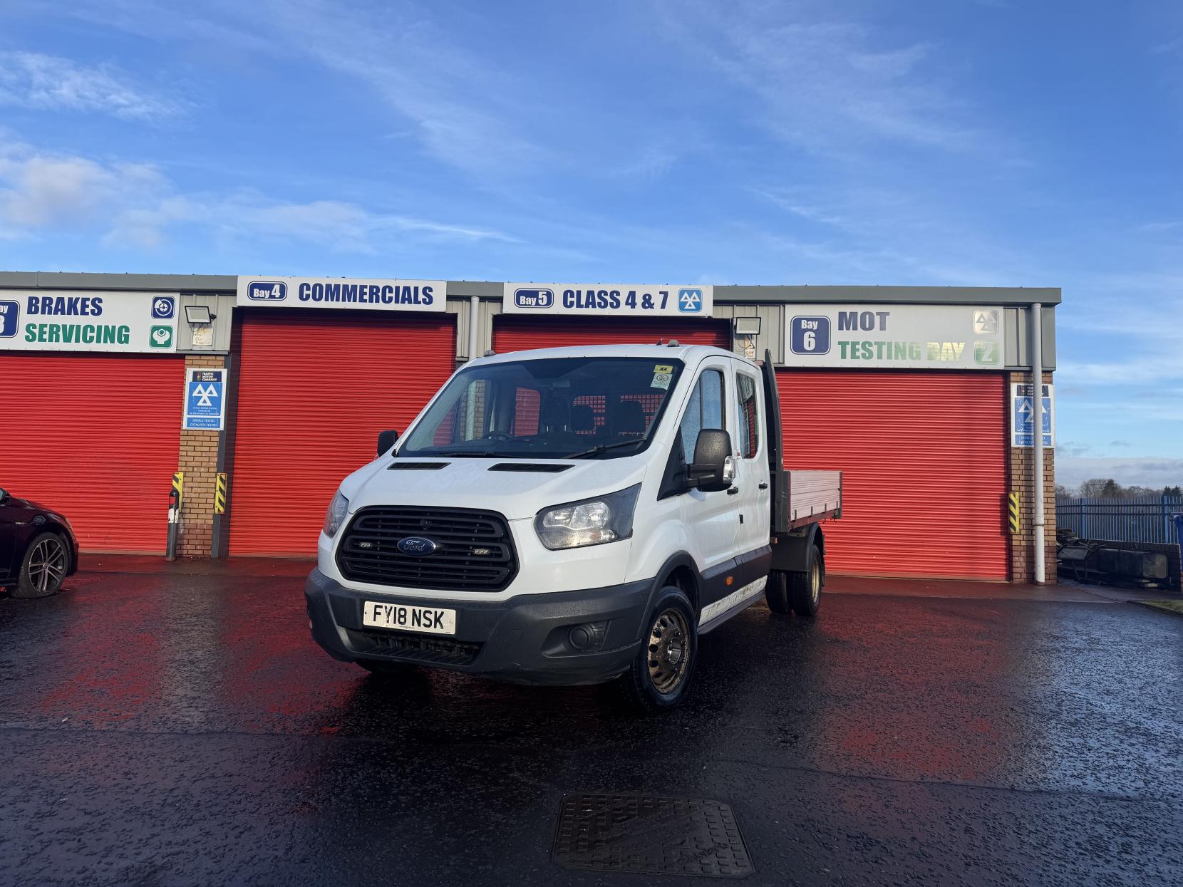 Ford Transit 2.0 350 EcoBlue Leader Tipper Double Cab 4dr Diesel Manual RWD L3 Euro 6 (s/s) (1-Way, 1-Stop) (130 ps)