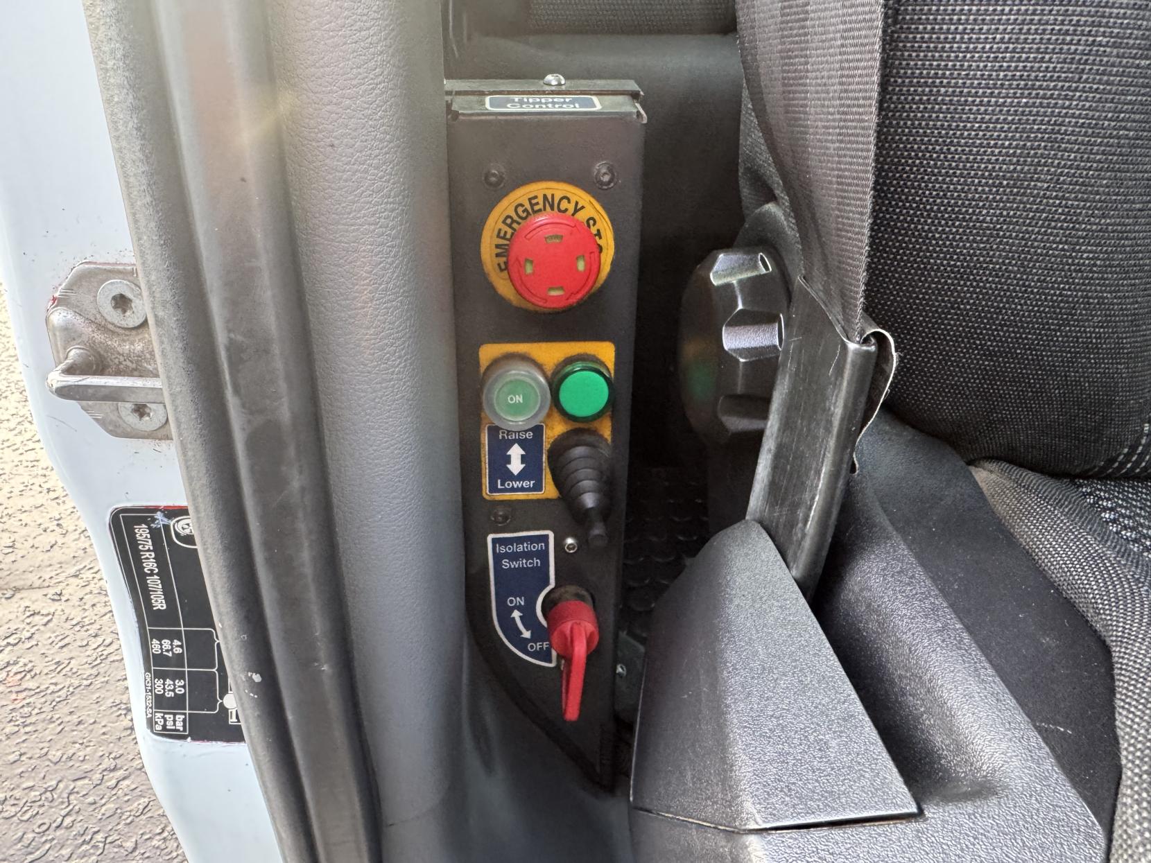 Ford Transit 2.0 350 EcoBlue Leader Tipper Double Cab 4dr Diesel Manual RWD L3 Euro 6 (s/s) (1-Way, 1-Stop) (130 ps)