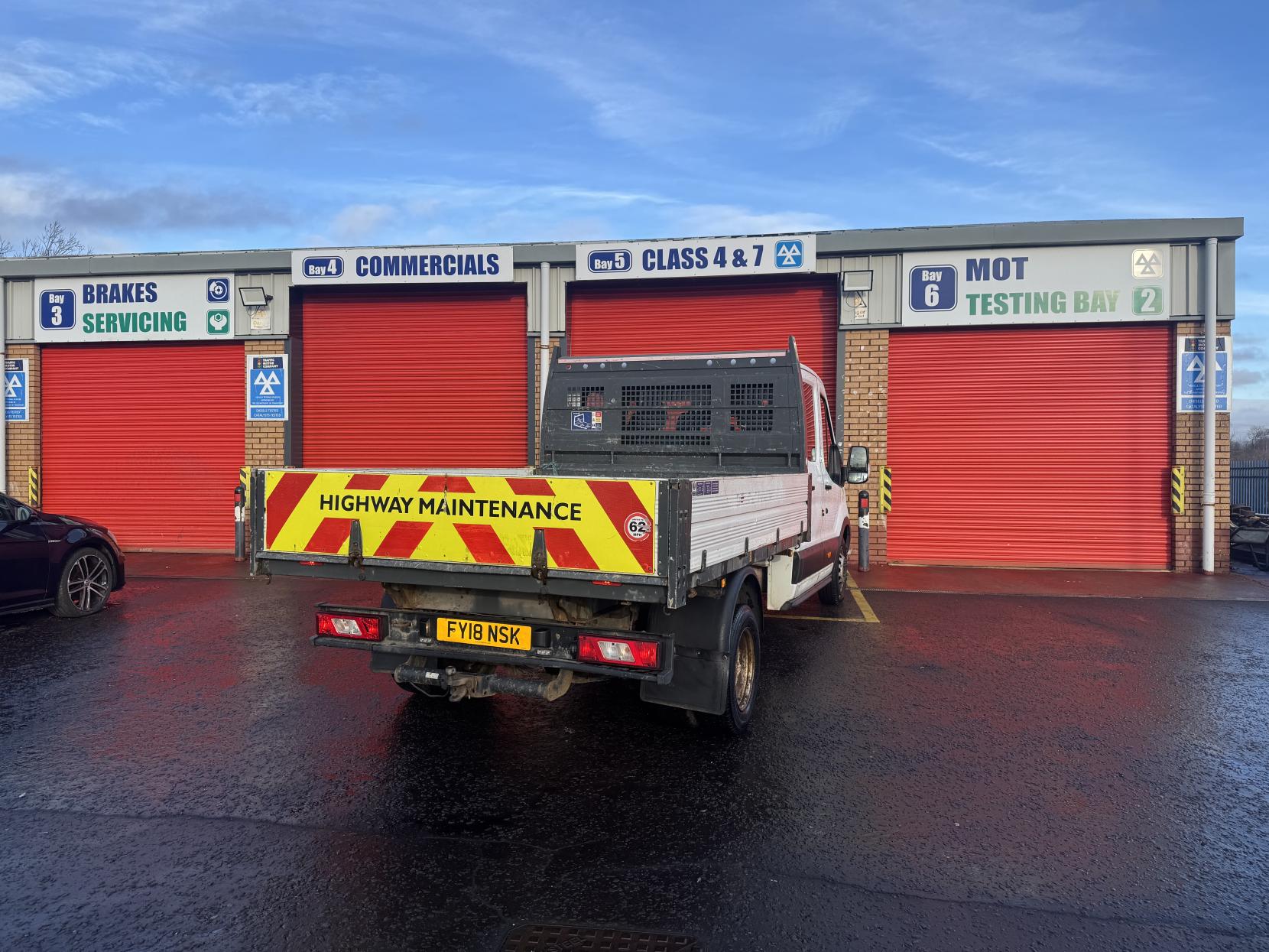 Ford Transit 2.0 350 EcoBlue Leader Tipper Double Cab 4dr Diesel Manual RWD L3 Euro 6 (s/s) (1-Way, 1-Stop) (130 ps)