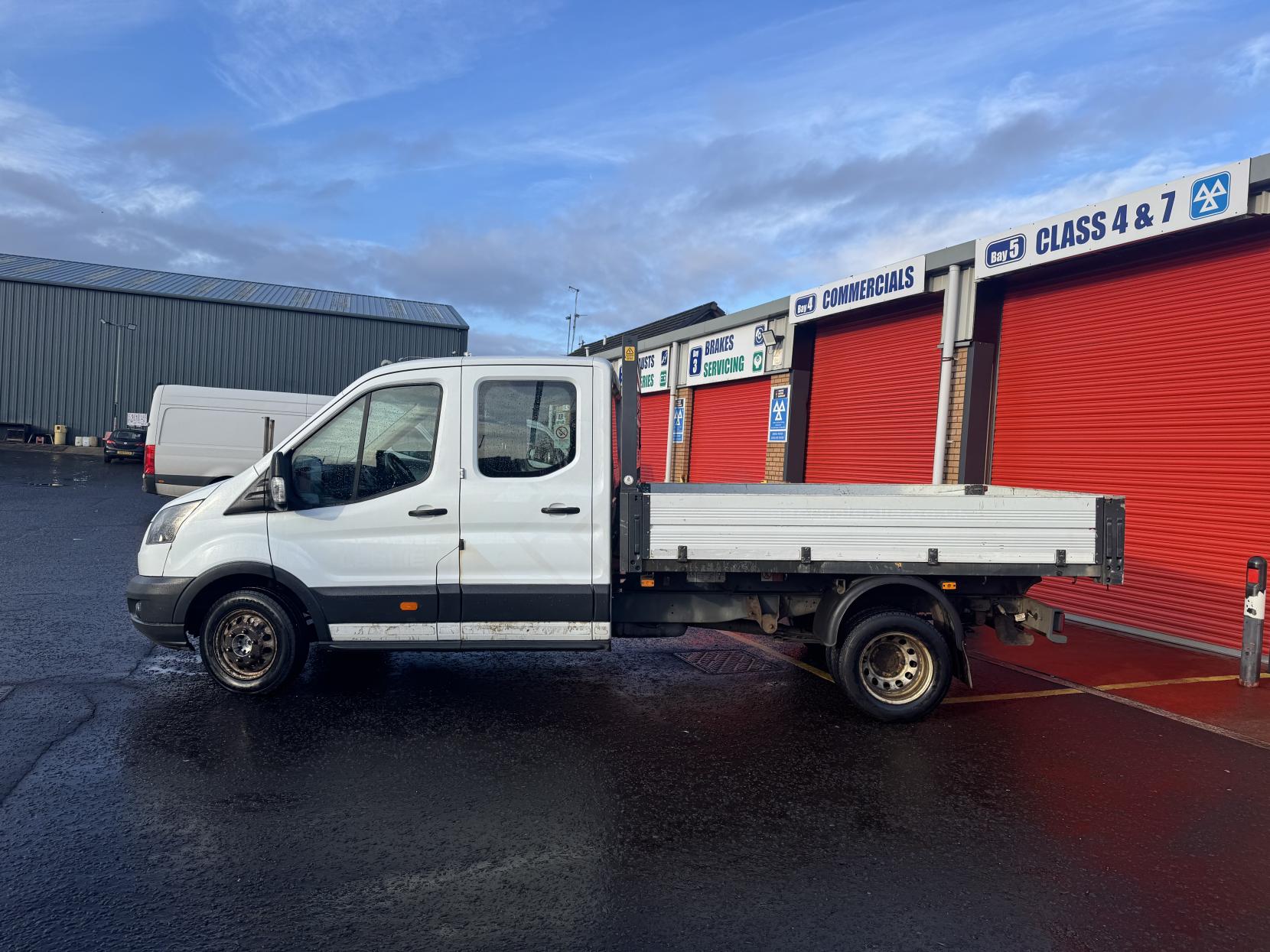 Ford Transit 2.0 350 EcoBlue Leader Tipper Double Cab 4dr Diesel Manual RWD L3 Euro 6 (s/s) (1-Way, 1-Stop) (130 ps)