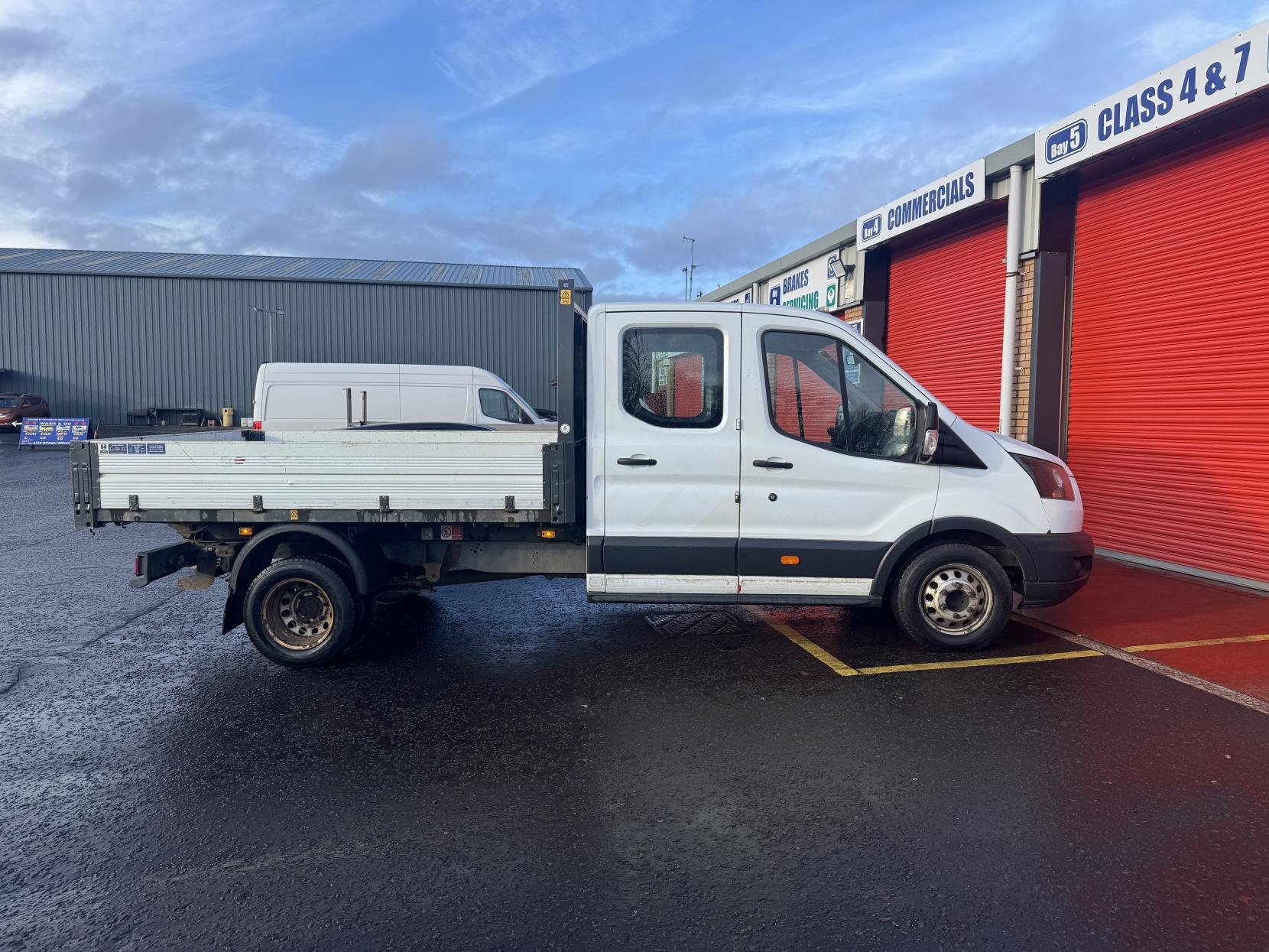 Ford Transit 2.0 350 EcoBlue Leader Tipper Double Cab 4dr Diesel Manual RWD L3 Euro 6 (s/s) (1-Way, 1-Stop) (130 ps)