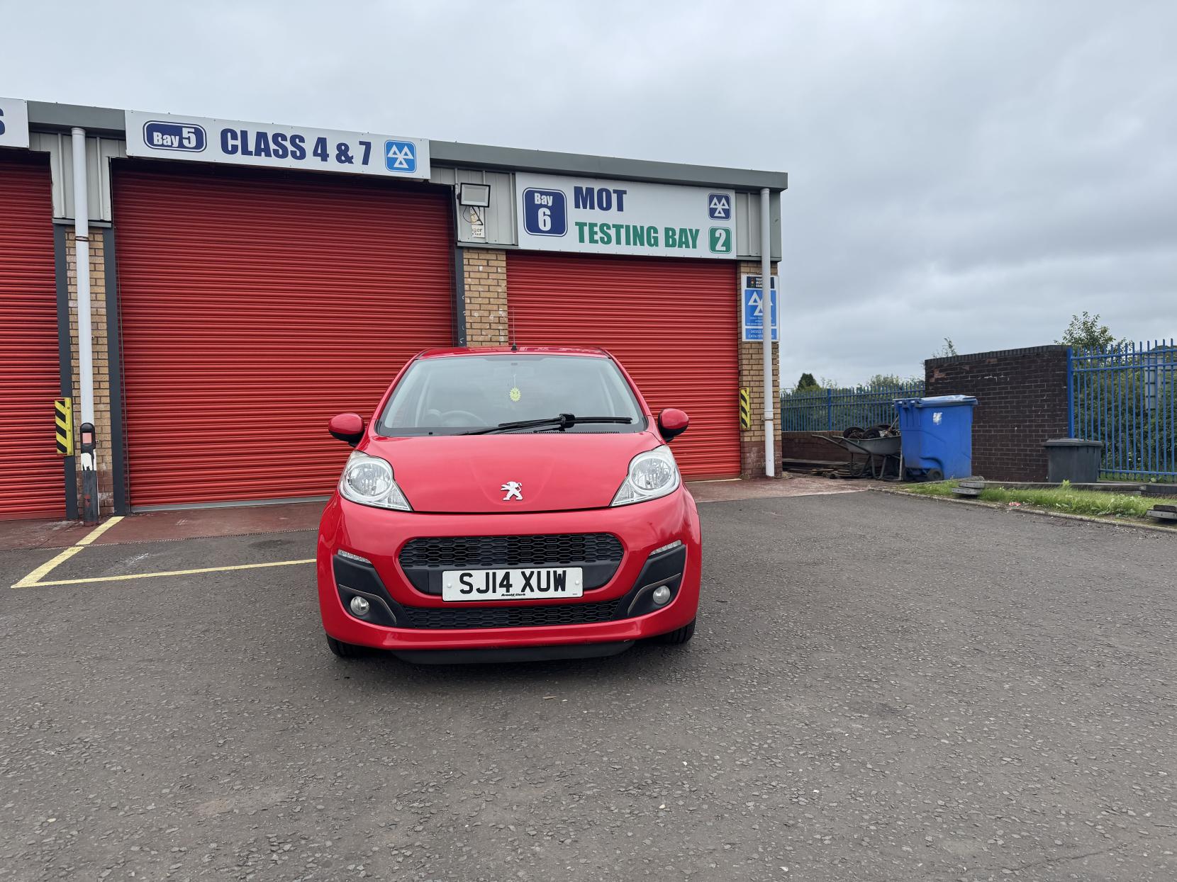 Peugeot 107 1.0 12V Allure Hatchback 3dr Petrol Manual Euro 5 (68 ps)