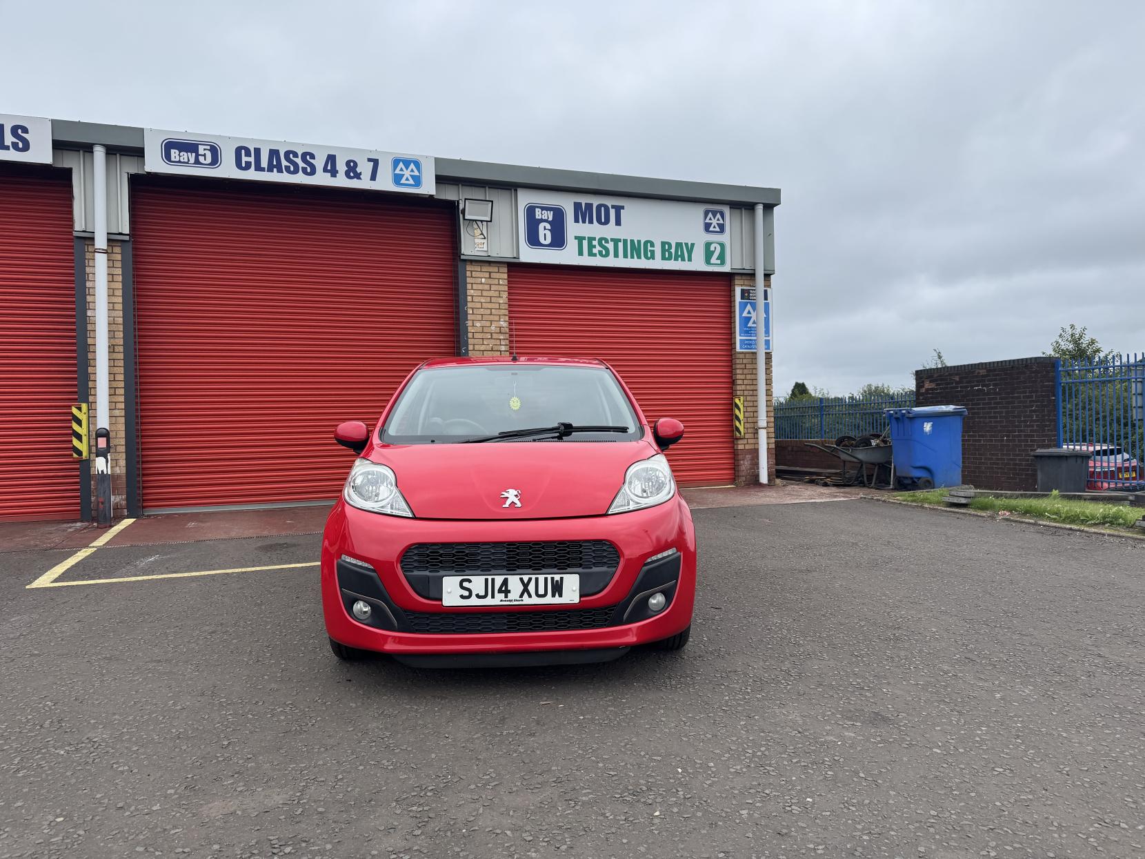 Peugeot 107 1.0 12V Allure Hatchback 3dr Petrol Manual Euro 5 (68 ps)