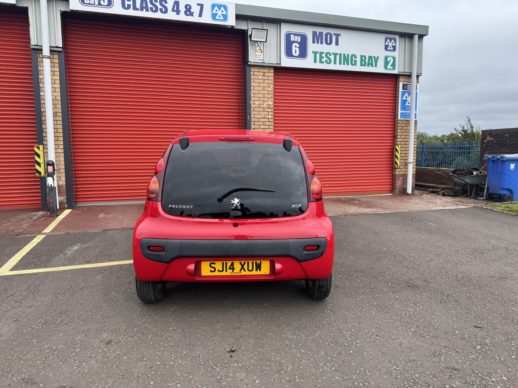 Peugeot 107 1.0 12V Allure Hatchback 3dr Petrol Manual Euro 5 (68 ps)