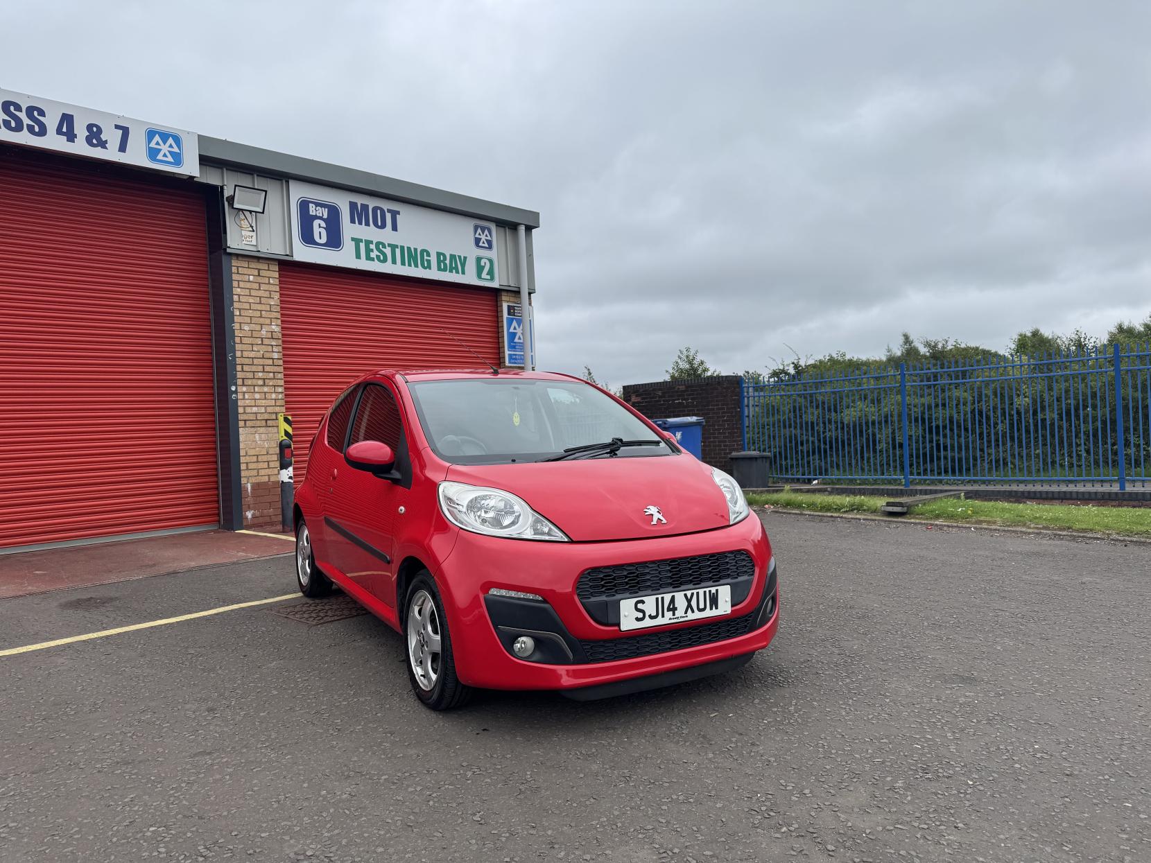 Peugeot 107 1.0 12V Allure Hatchback 3dr Petrol Manual Euro 5 (68 ps)