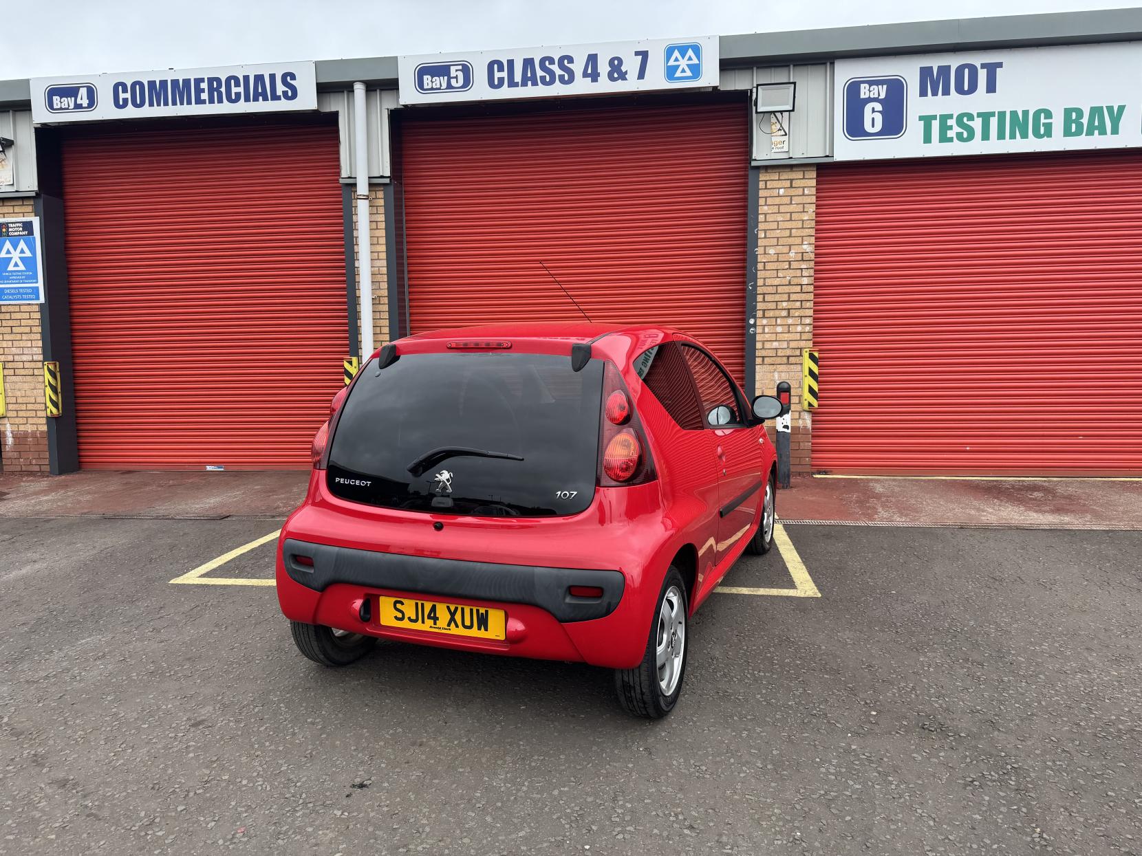 Peugeot 107 1.0 12V Allure Hatchback 3dr Petrol Manual Euro 5 (68 ps)