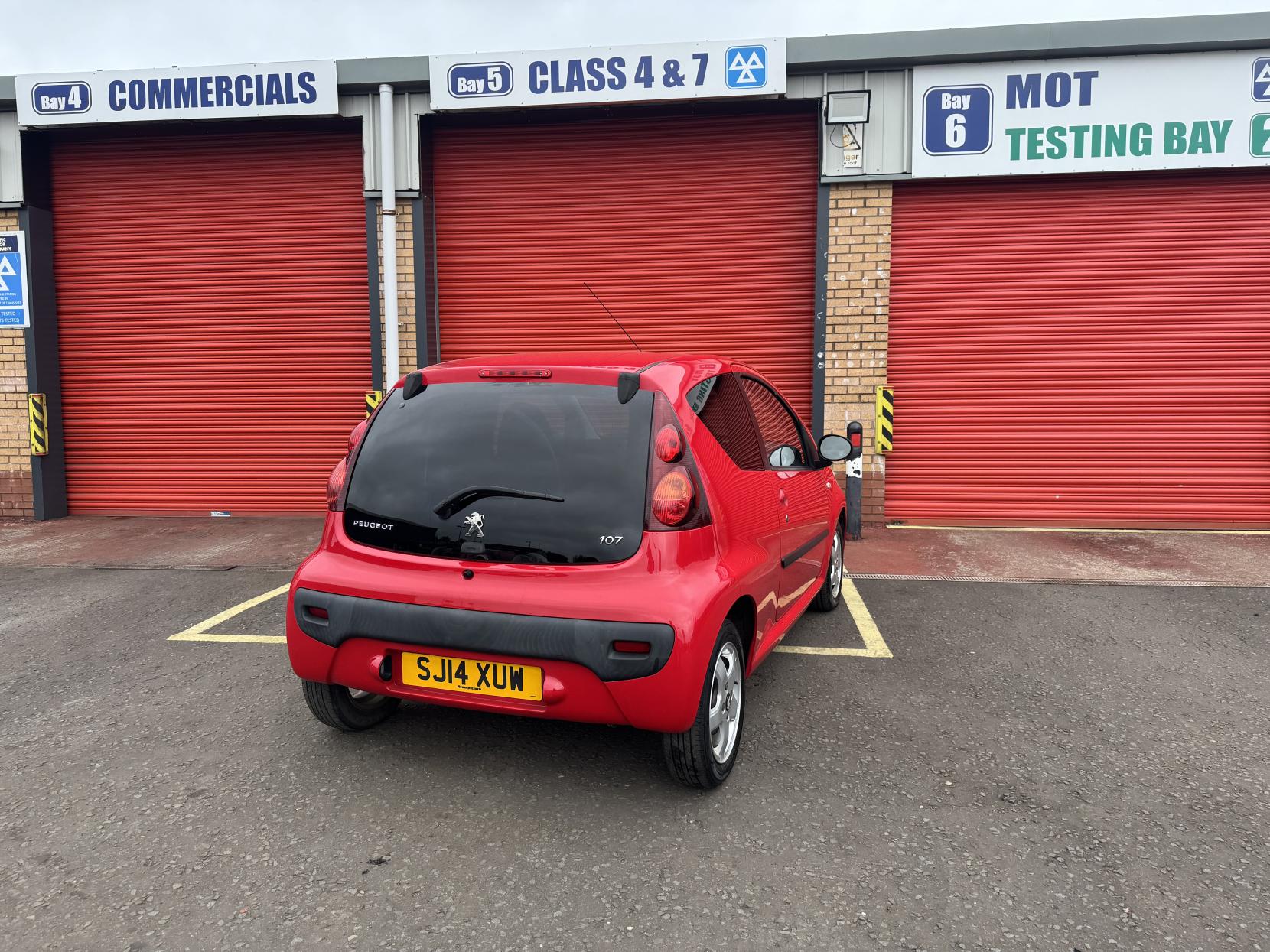 Peugeot 107 1.0 12V Allure Hatchback 3dr Petrol Manual Euro 5 (68 ps)