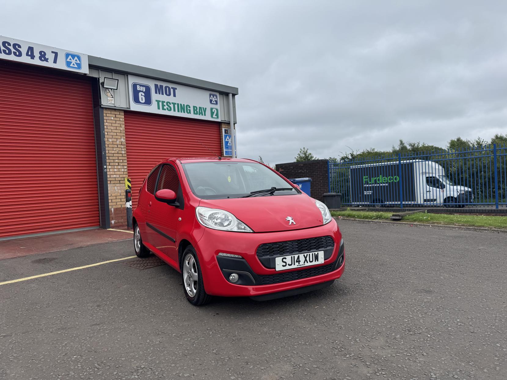 Peugeot 107 1.0 12V Allure Hatchback 3dr Petrol Manual Euro 5 (68 ps)