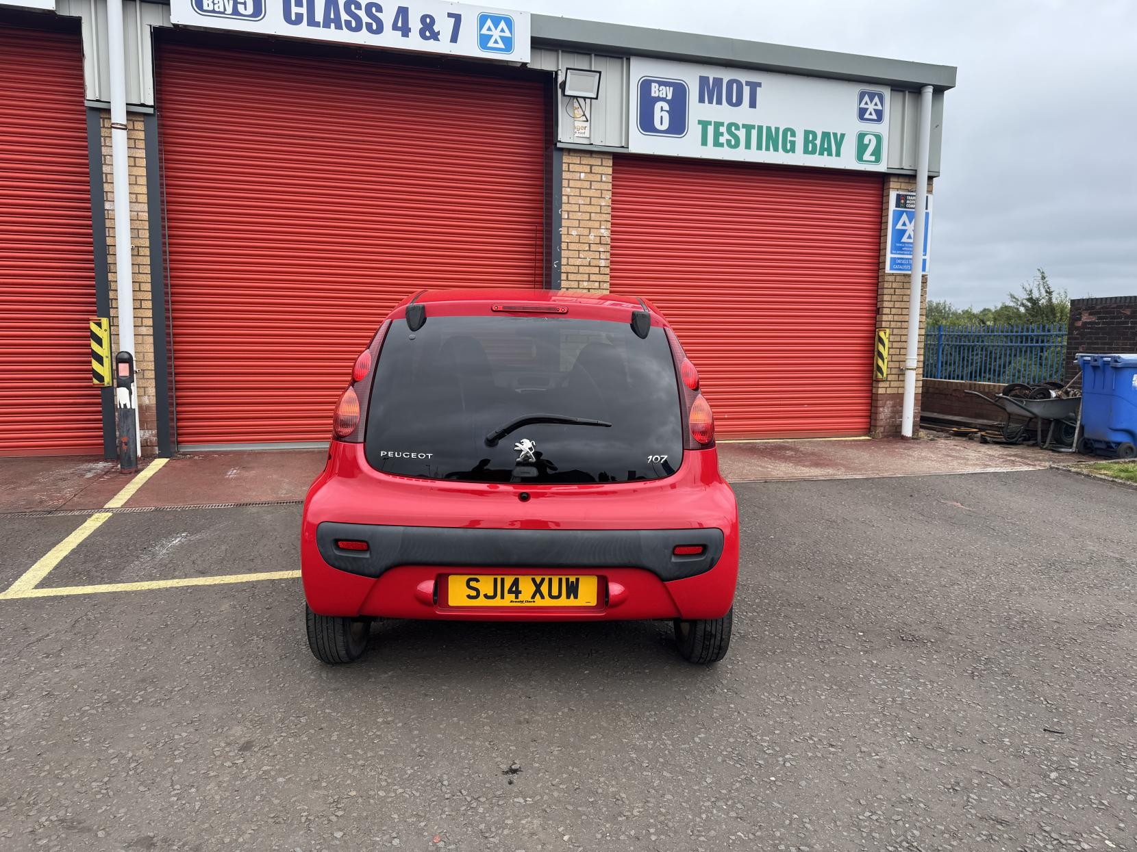 Peugeot 107 1.0 12V Allure Hatchback 3dr Petrol Manual Euro 5 (68 ps)