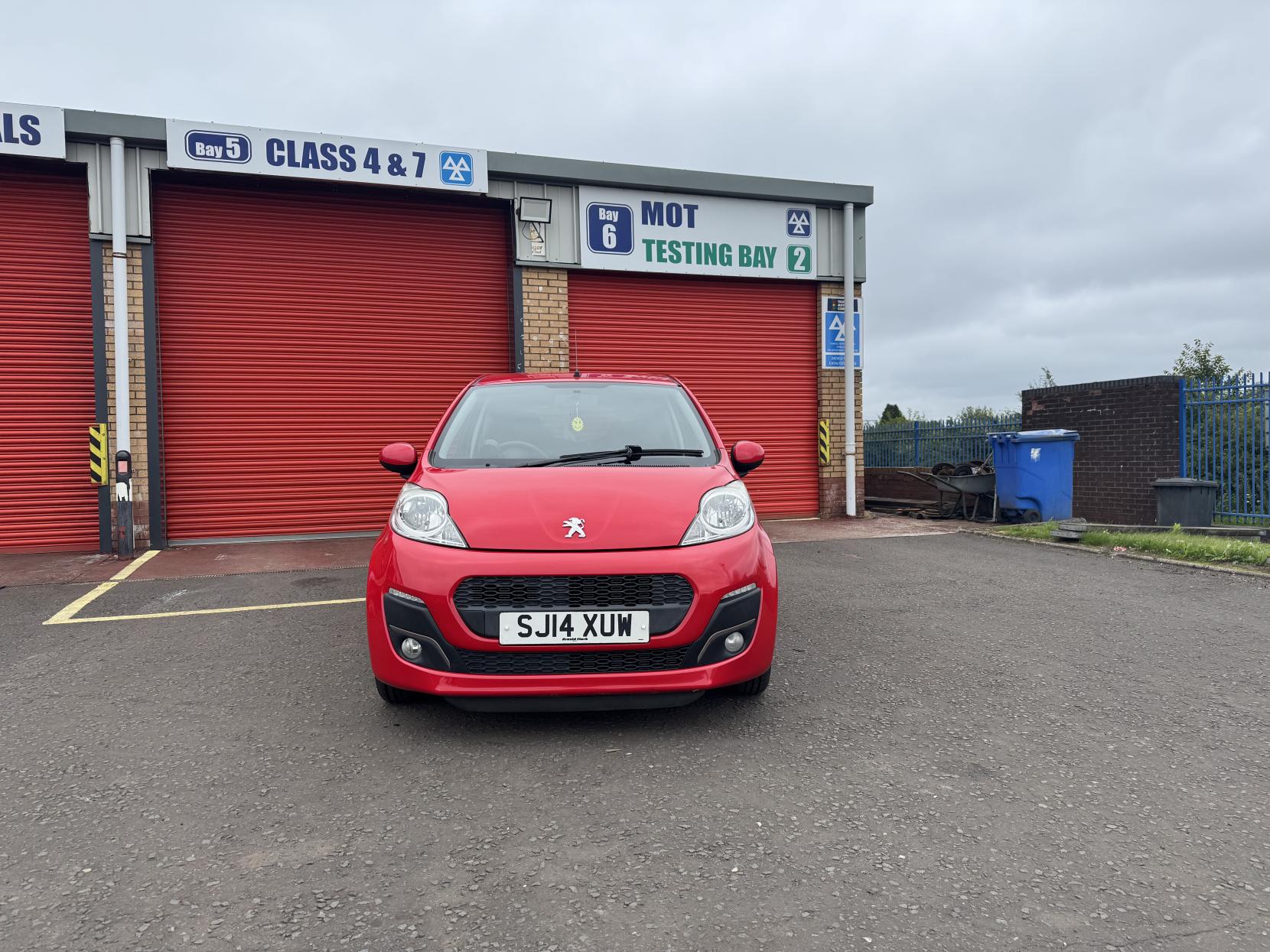 Peugeot 107 1.0 12V Allure Hatchback 3dr Petrol Manual Euro 5 (68 ps)