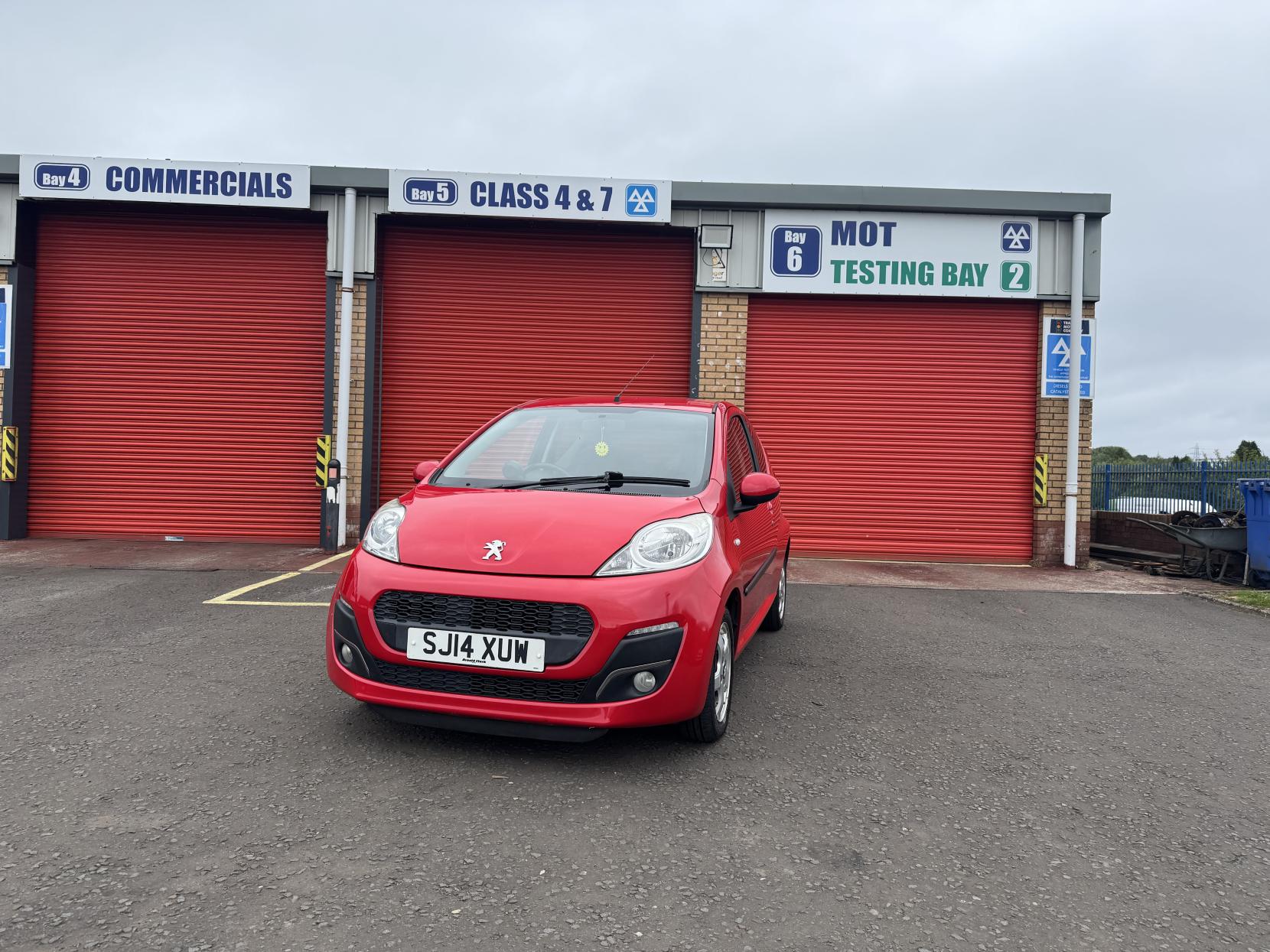 Peugeot 107 1.0 12V Allure Hatchback 3dr Petrol Manual Euro 5 (68 ps)