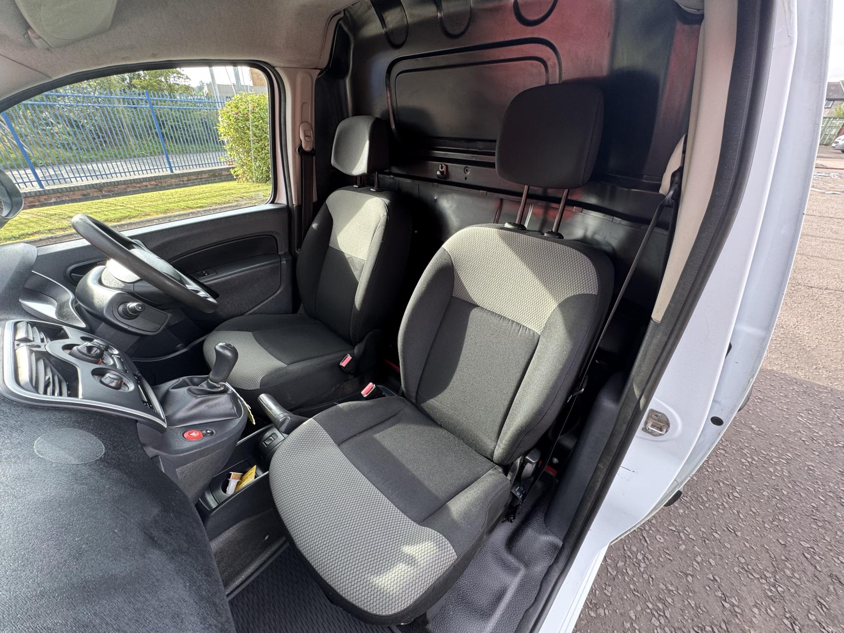 Renault Kangoo 1.5 dCi ENERGY ML19 Business Panel Van 5dr Diesel Manual MWB Euro 6 (s/s) (90 ps)