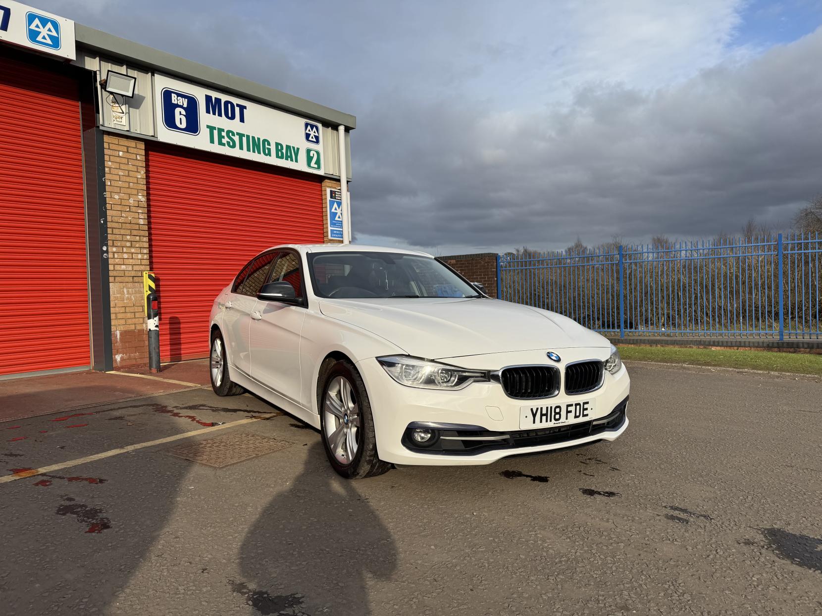 BMW 3 Series 2.0 320i Sport Saloon 4dr Petrol Auto Euro 6 (s/s) (184 ps)