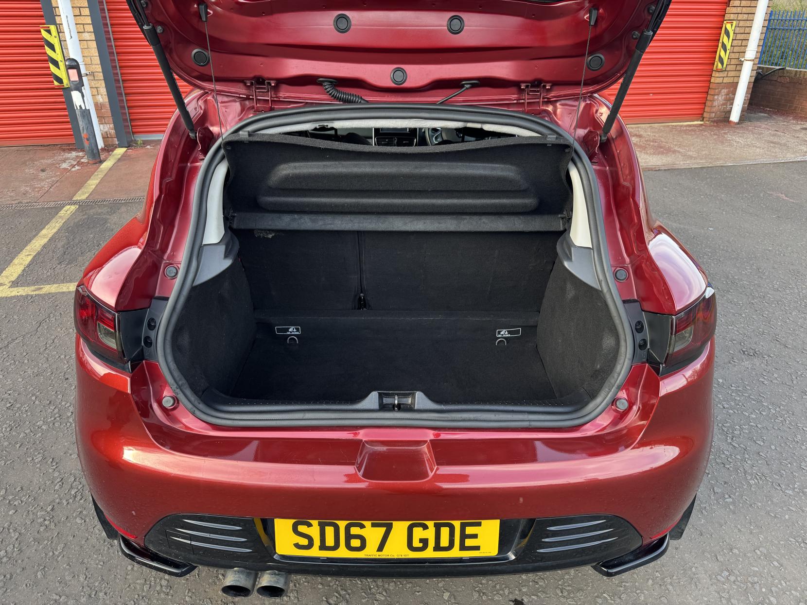 Renault Clio 0.9 TCe Dynamique Nav Hatchback 5dr Petrol Manual Euro 6 (s/s) (90 ps)