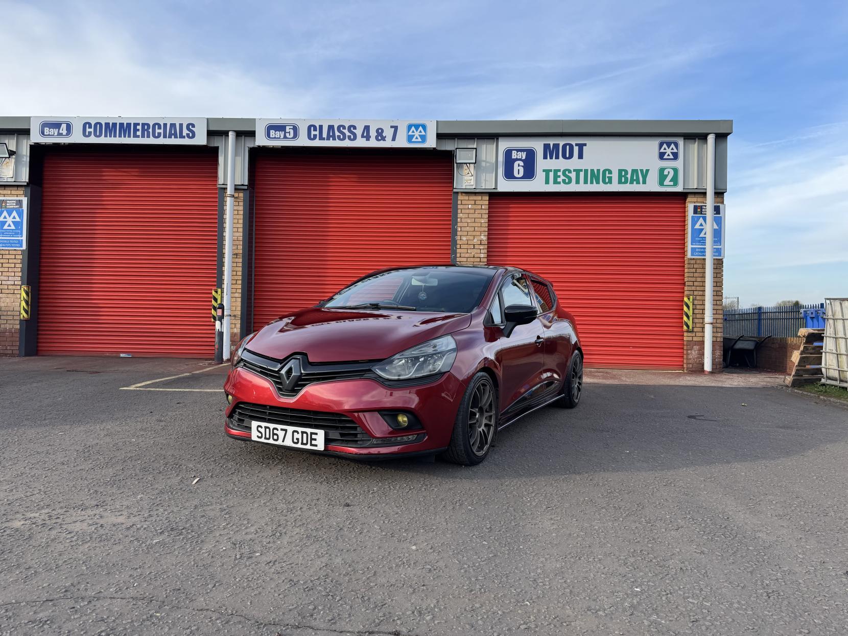 Renault Clio 0.9 TCe Dynamique Nav Hatchback 5dr Petrol Manual Euro 6 (s/s) (90 ps)