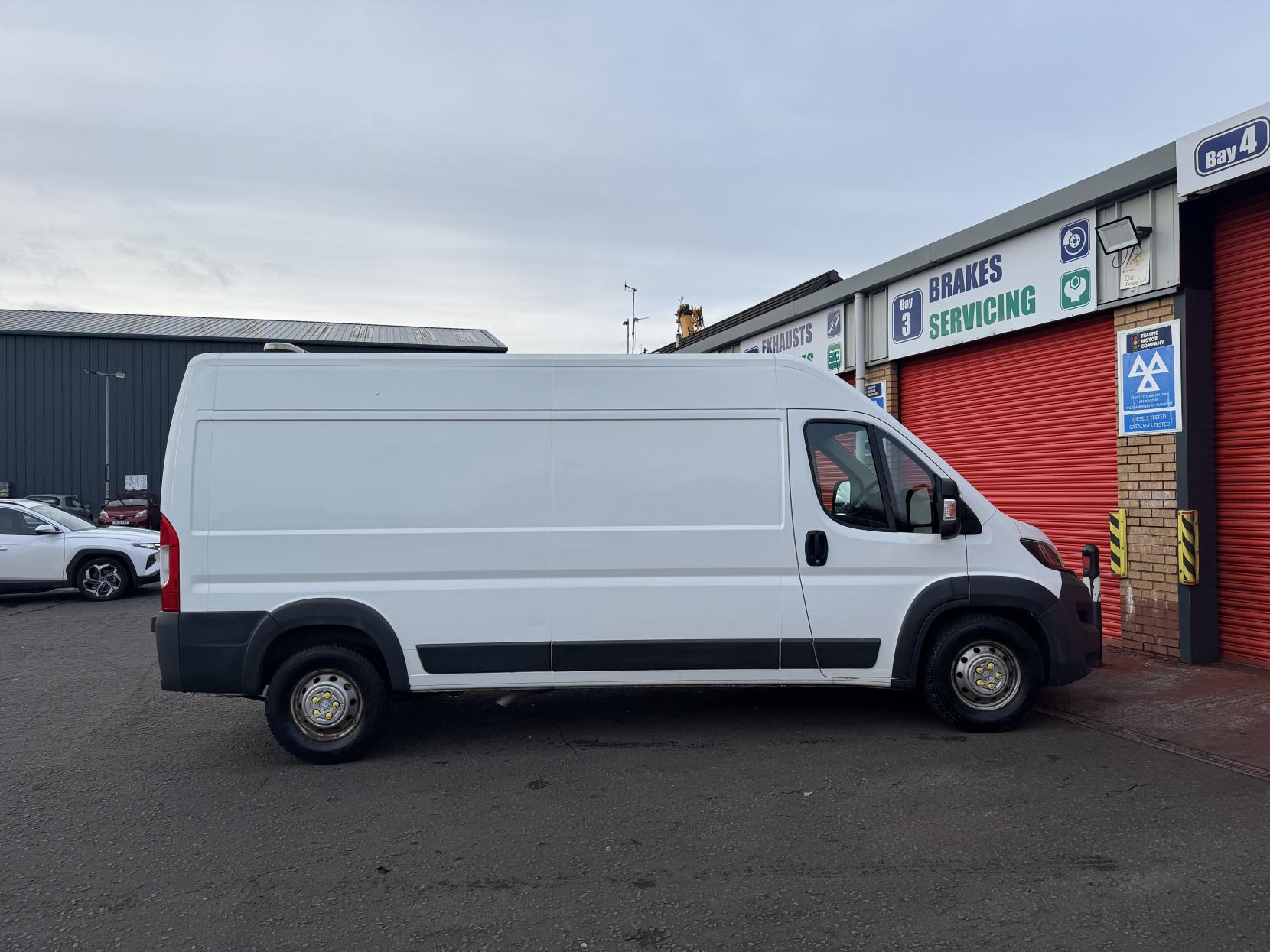 Peugeot Boxer 2.0 BlueHDi 435 Panel Van 5dr Diesel Manual L3 H2 Euro 6 (130 ps)