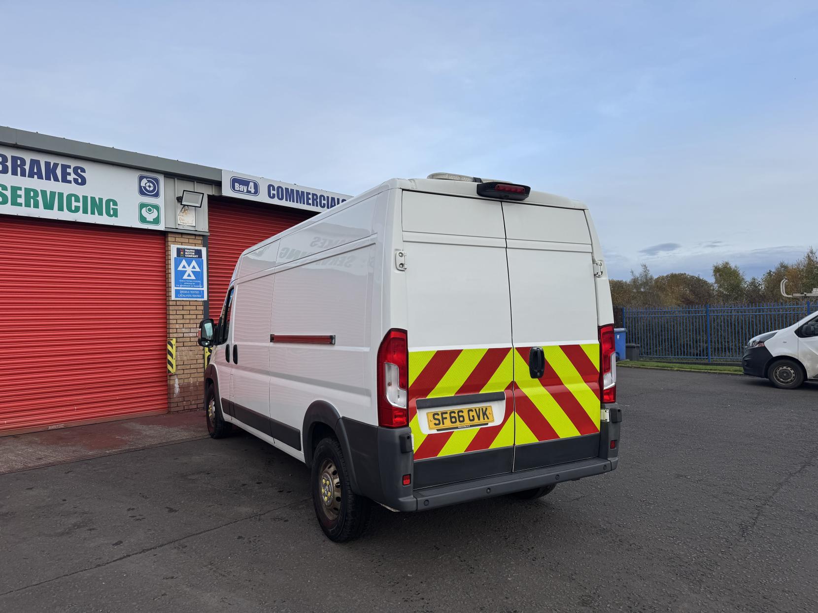 Peugeot Boxer 2.0 BlueHDi 435 Panel Van 5dr Diesel Manual L3 H2 Euro 6 (130 ps)