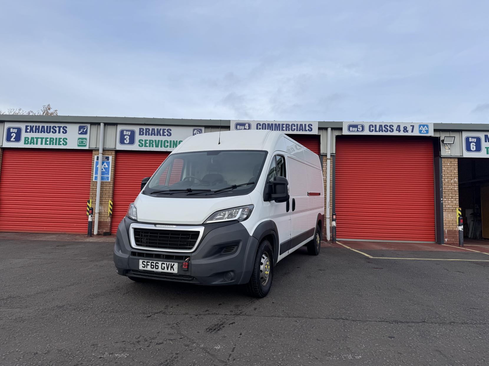 Peugeot Boxer 2.0 BlueHDi 435 Panel Van 5dr Diesel Manual L3 H2 Euro 6 (130 ps)