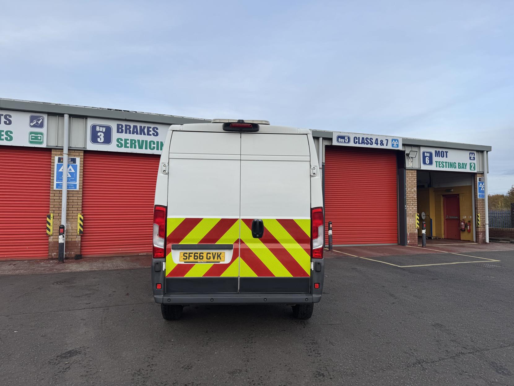 Peugeot Boxer 2.0 BlueHDi 435 Panel Van 5dr Diesel Manual L3 H2 Euro 6 (130 ps)