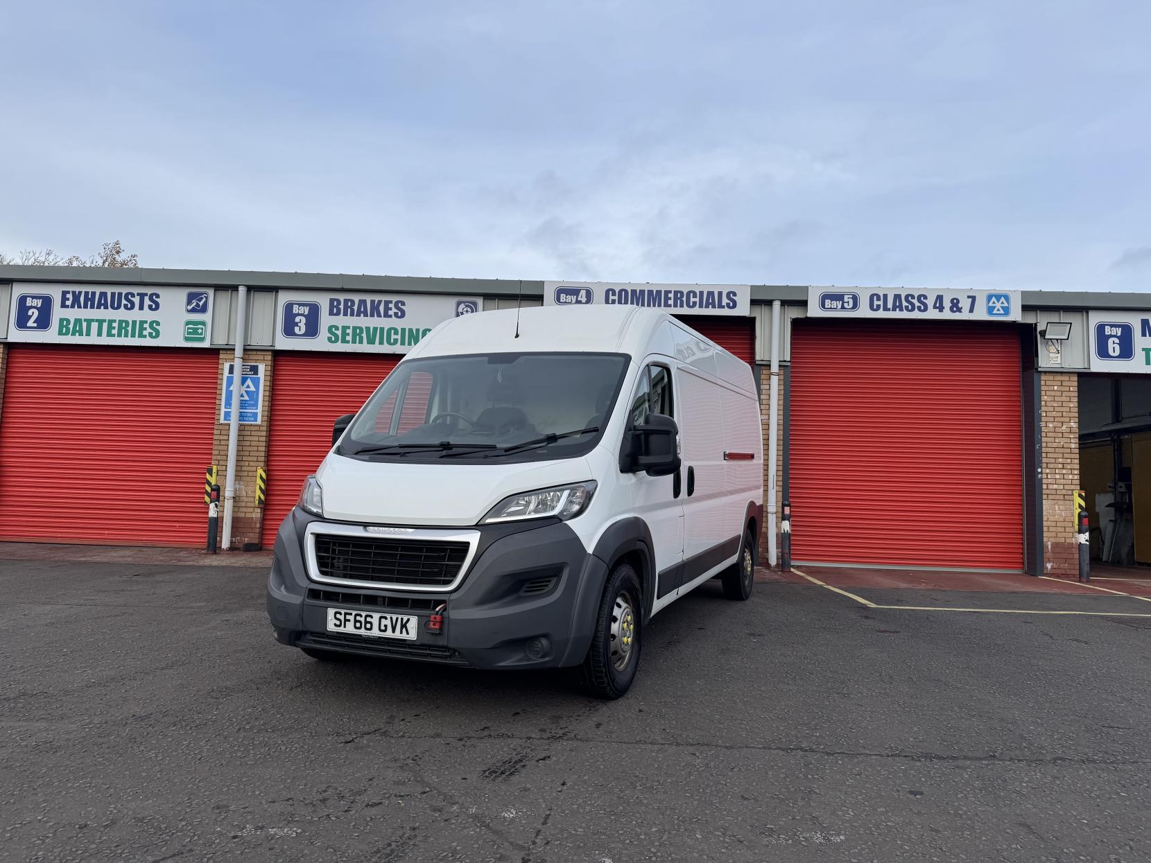 Peugeot Boxer 2.0 BlueHDi 435 Panel Van 5dr Diesel Manual L3 H2 Euro 6 (130 ps)