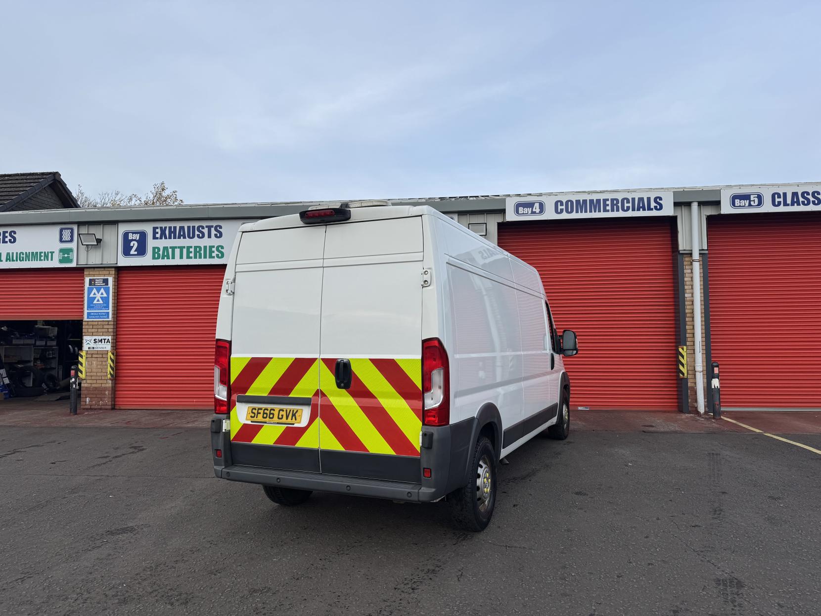 Peugeot Boxer 2.0 BlueHDi 435 Panel Van 5dr Diesel Manual L3 H2 Euro 6 (130 ps)