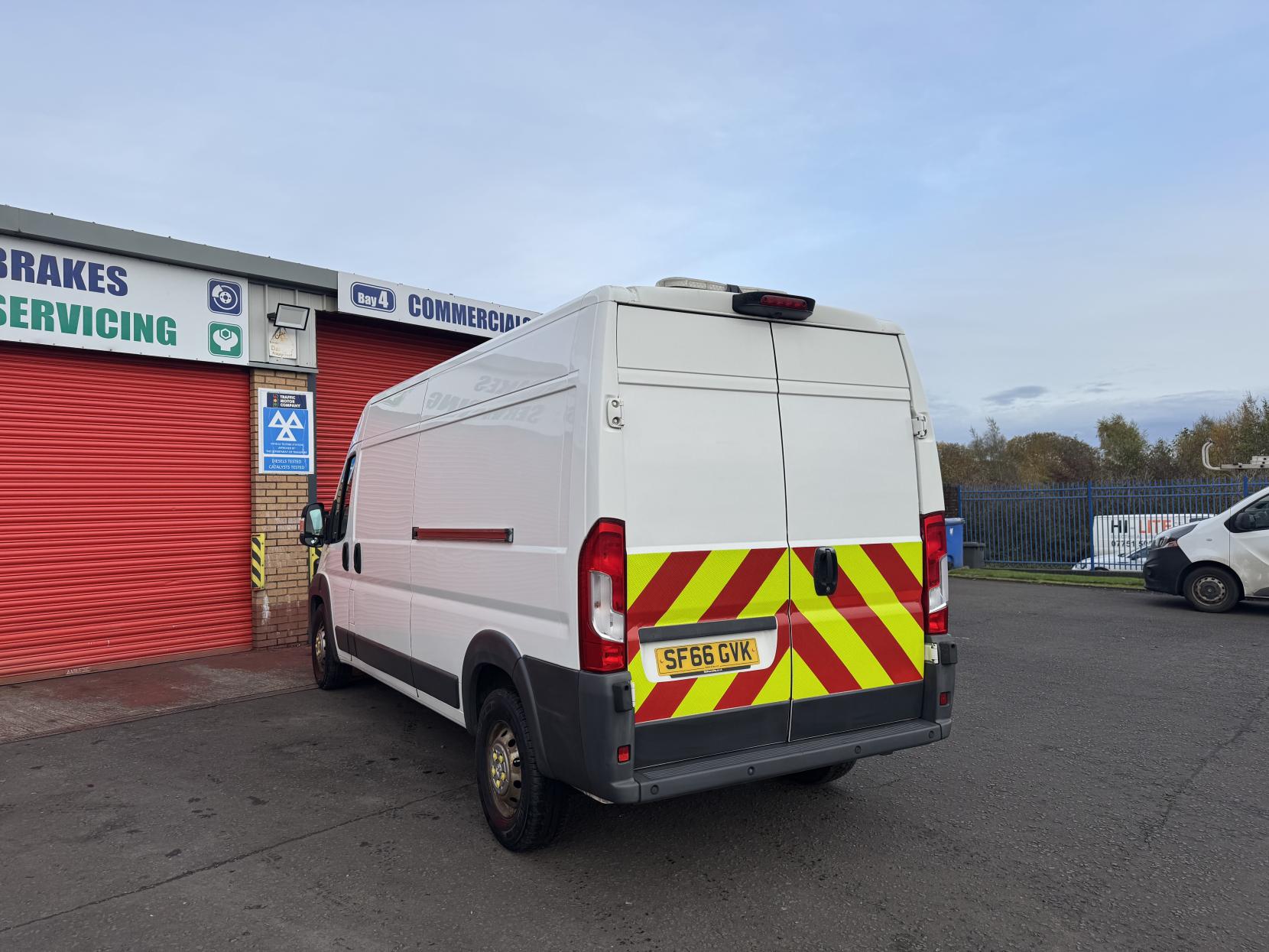 Peugeot Boxer 2.0 BlueHDi 435 Panel Van 5dr Diesel Manual L3 H2 Euro 6 (130 ps)