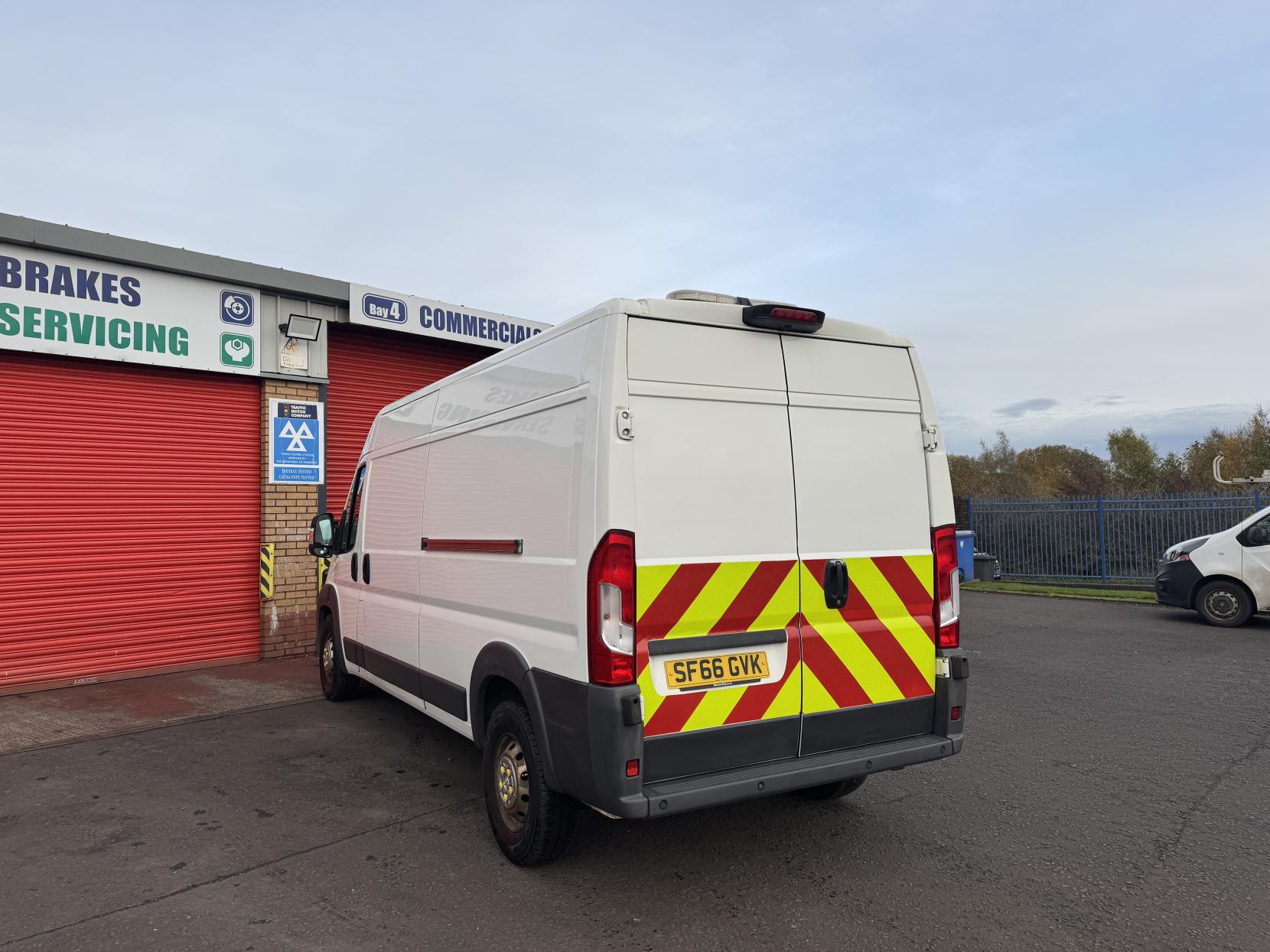 Peugeot Boxer 2.0 BlueHDi 435 Panel Van 5dr Diesel Manual L3 H2 Euro 6 (130 ps)