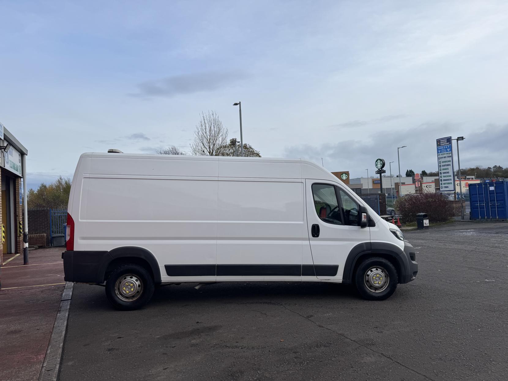 Peugeot Boxer 2.0 BlueHDi 435 Panel Van 5dr Diesel Manual L3 H2 Euro 6 (130 ps)