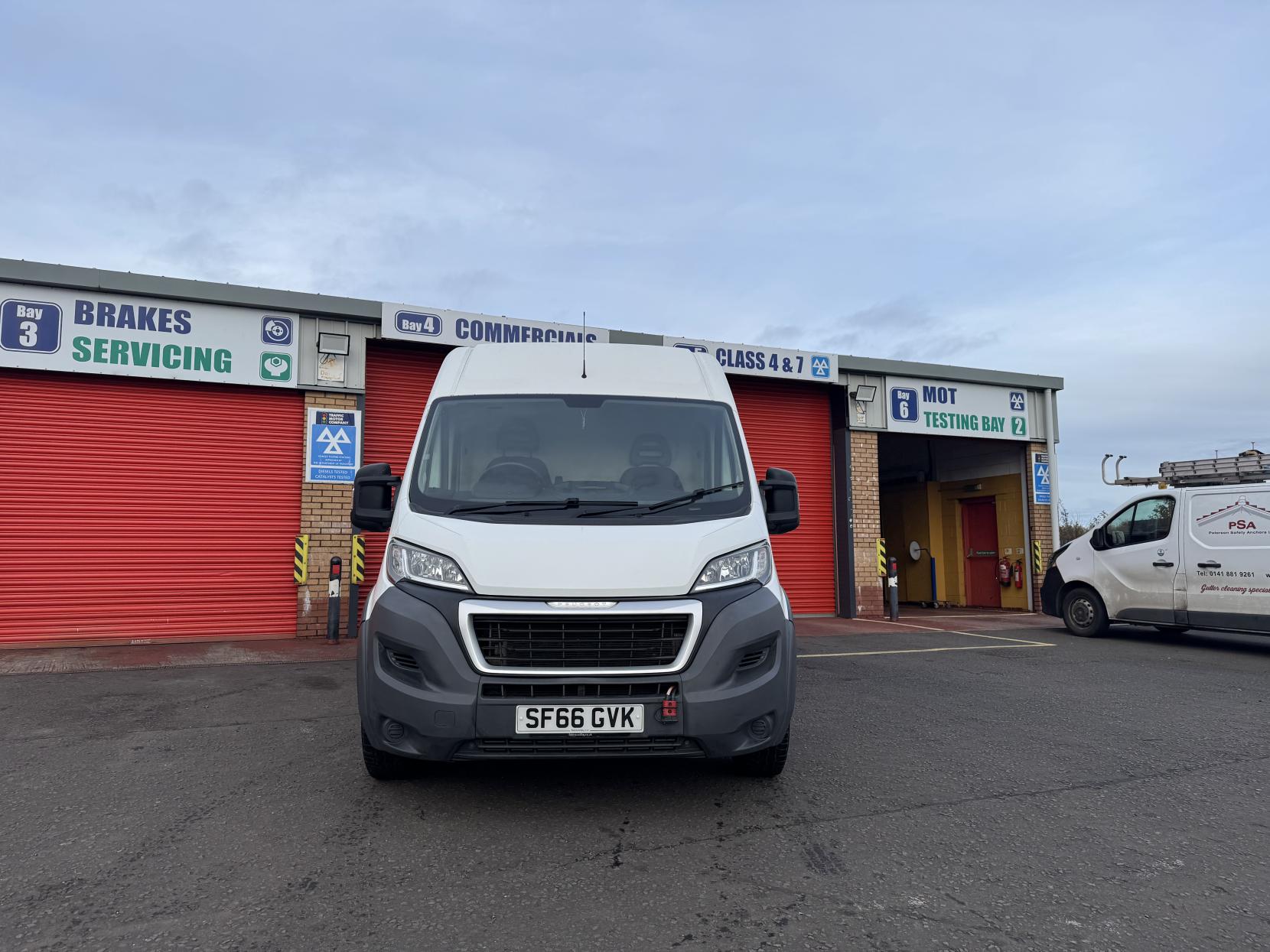 Peugeot Boxer 2.0 BlueHDi 435 Panel Van 5dr Diesel Manual L3 H2 Euro 6 (130 ps)