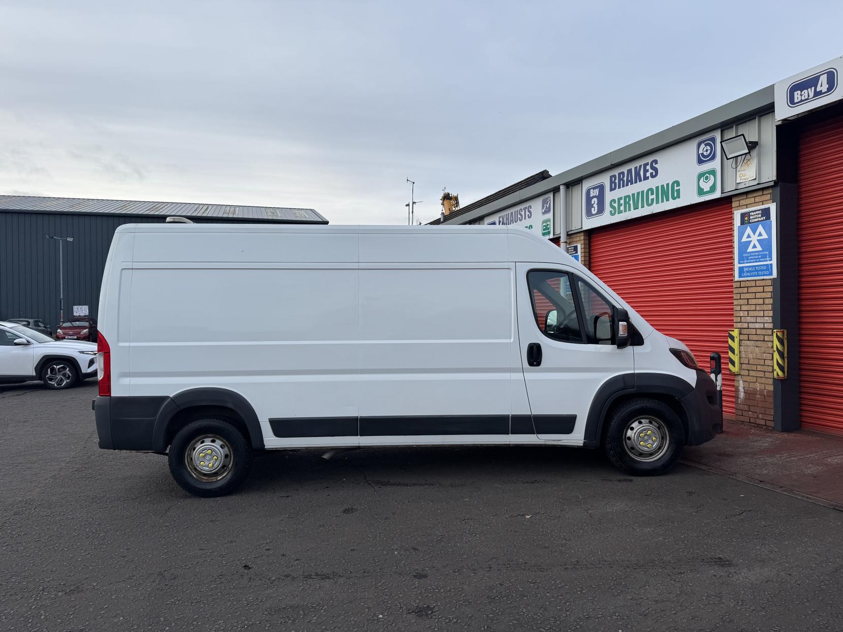 Peugeot Boxer 2.0 BlueHDi 435 Panel Van 5dr Diesel Manual L3 H2 Euro 6 (130 ps)