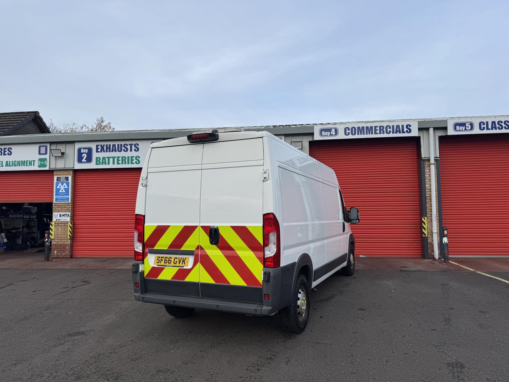 Peugeot Boxer 2.0 BlueHDi 435 Panel Van 5dr Diesel Manual L3 H2 Euro 6 (130 ps)