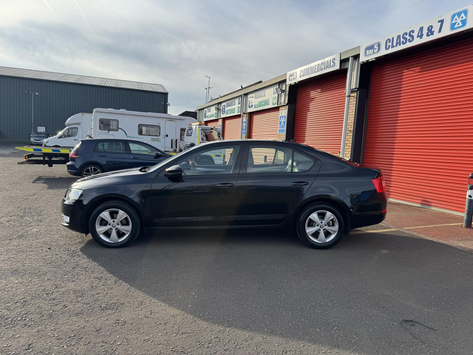 Skoda Octavia 1.6 TDI SE L Hatchback 5dr Diesel Manual Euro 6 (s/s) (110 ps)