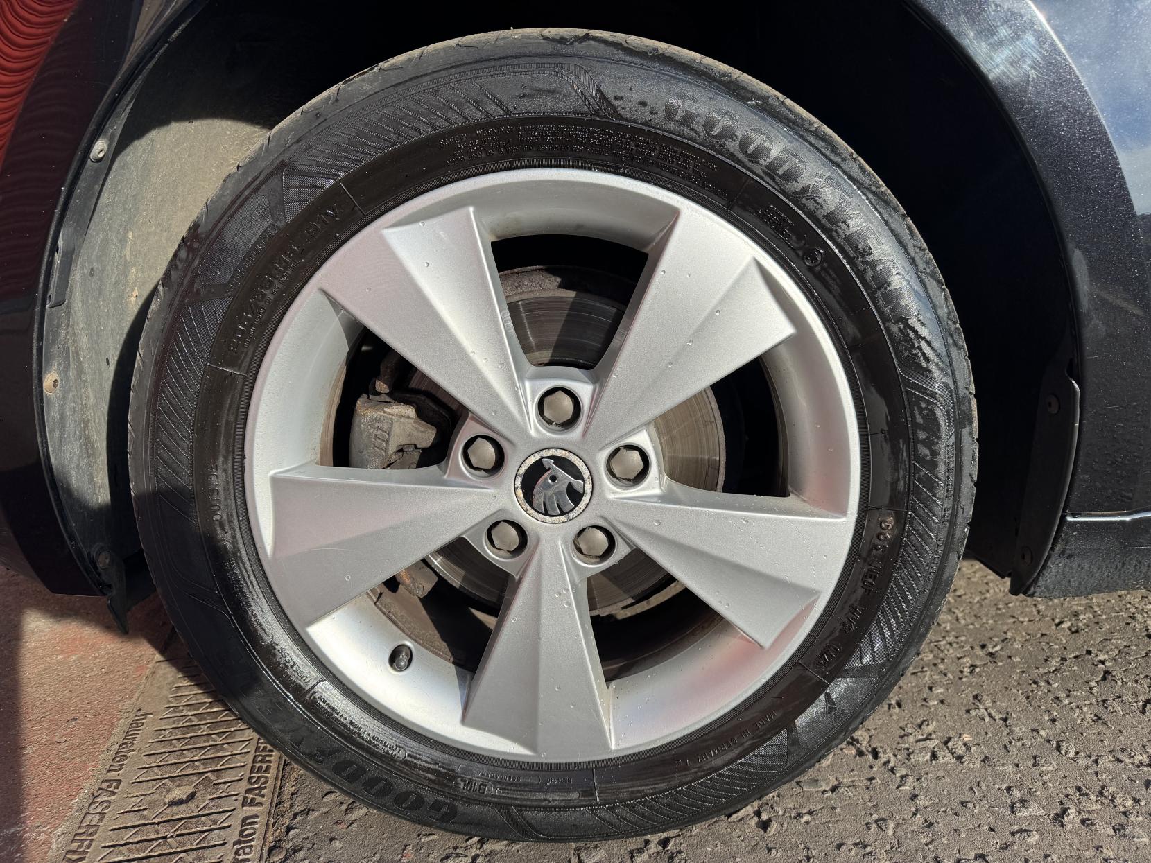 Skoda Octavia 1.6 TDI SE L Hatchback 5dr Diesel Manual Euro 6 (s/s) (110 ps)