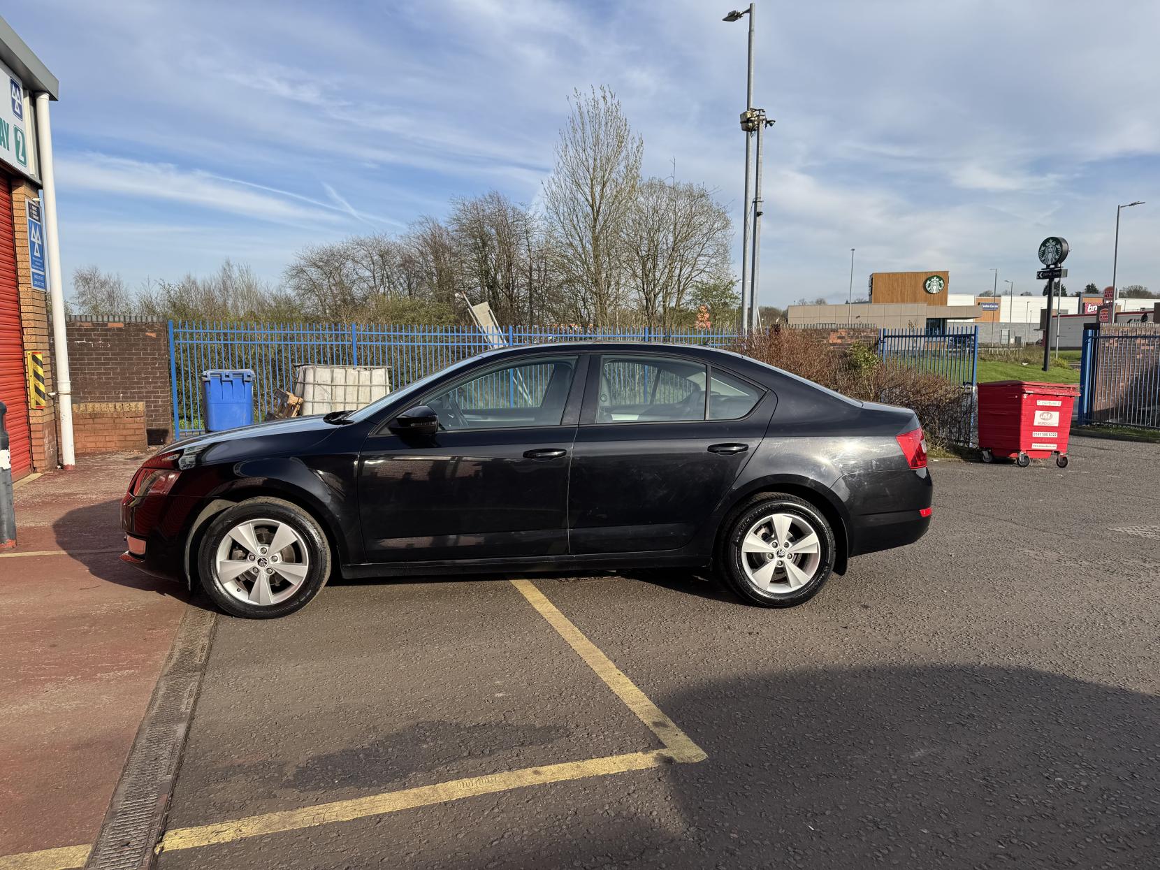 Skoda Octavia 1.6 TDI SE L Hatchback 5dr Diesel Manual Euro 6 (s/s) (110 ps)