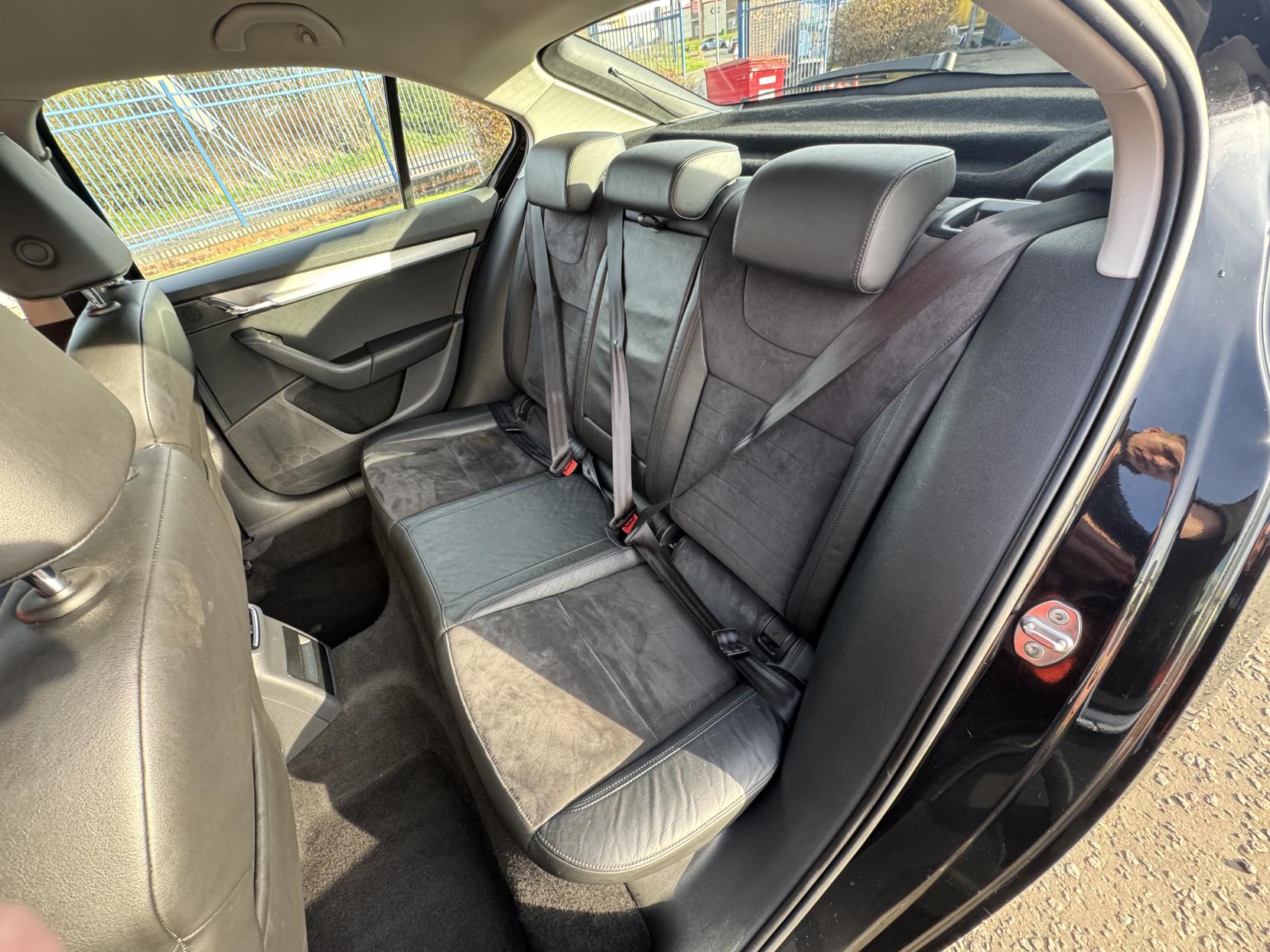 Skoda Octavia 1.6 TDI SE L Hatchback 5dr Diesel Manual Euro 6 (s/s) (110 ps)