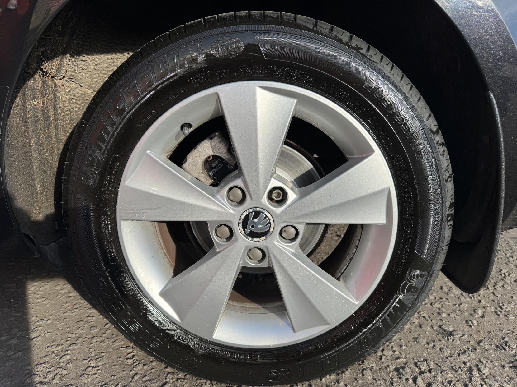 Skoda Octavia 1.6 TDI SE L Hatchback 5dr Diesel Manual Euro 6 (s/s) (110 ps)