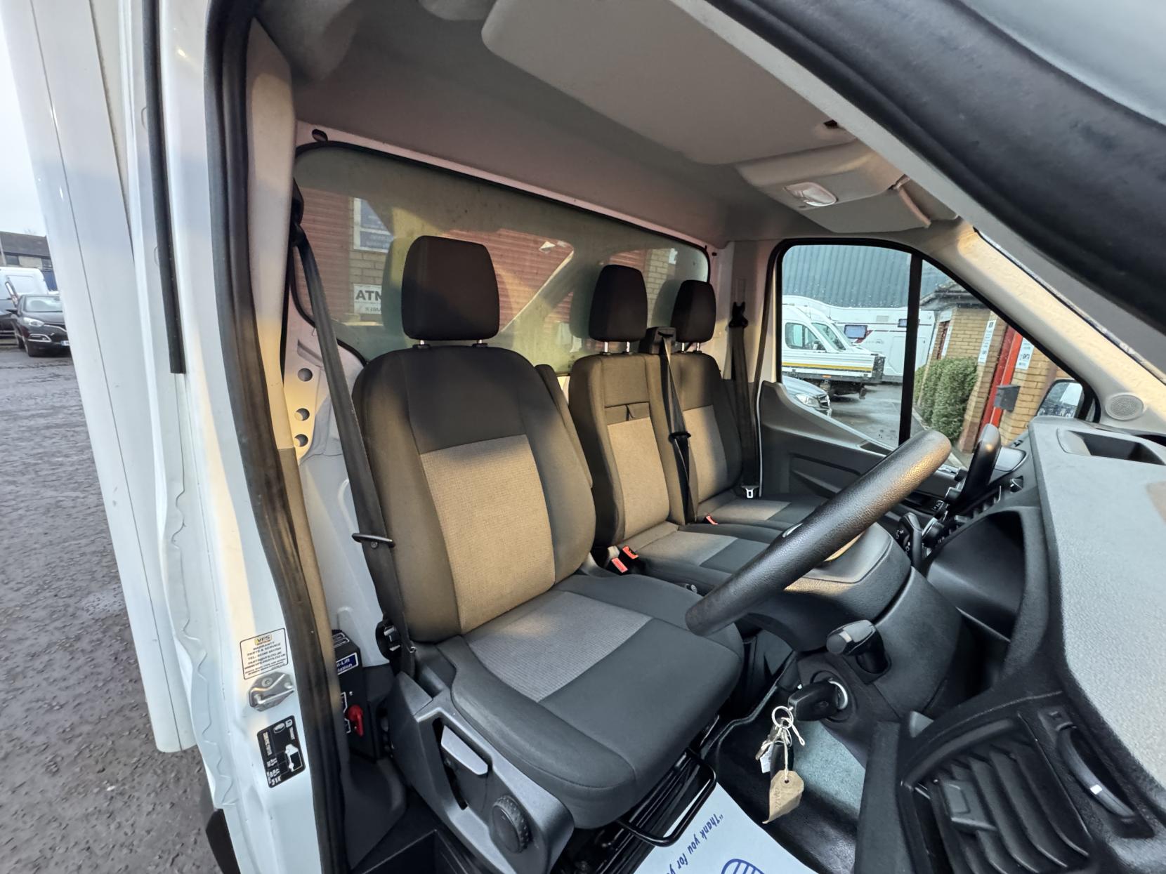 Ford Transit 2.0 350 EcoBlue Leader Luton 3dr Diesel Manual RWD L3 Euro 6 (s/s) (130 ps)
